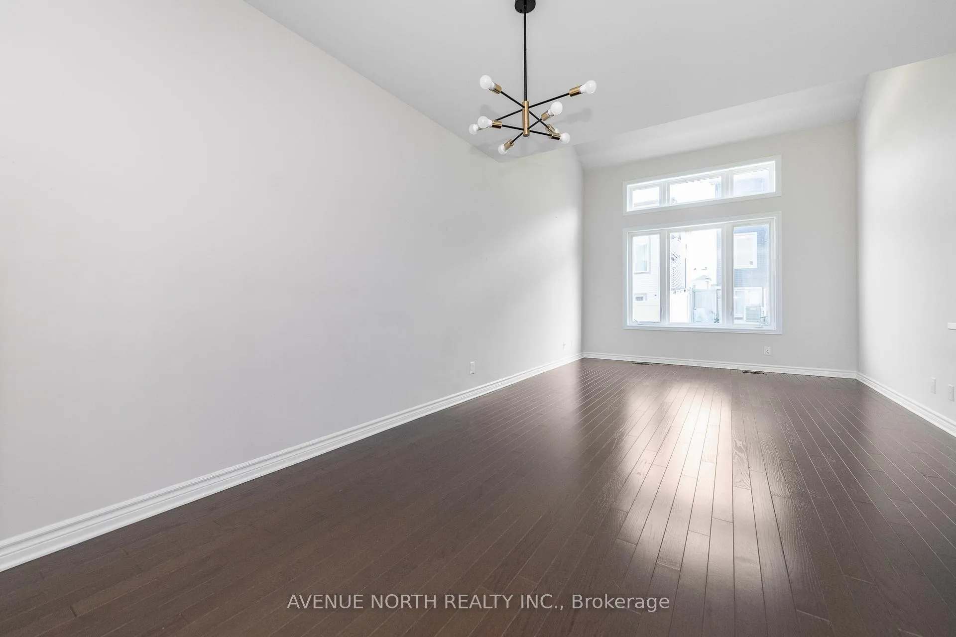 Photo 9 of 1024 Kijik Crescent, Ottawa, Blossom Park/Kemp Park/Findlay Creek — HOMEH
