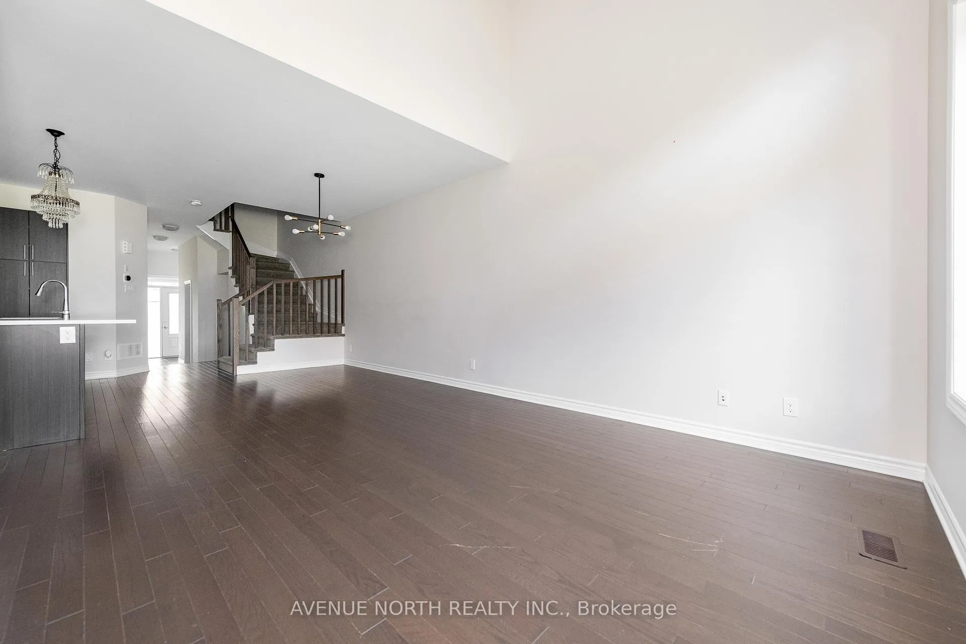 Photo 14 of 1024 Kijik Crescent, Ottawa, Blossom Park/Kemp Park/Findlay Creek — HOMEH