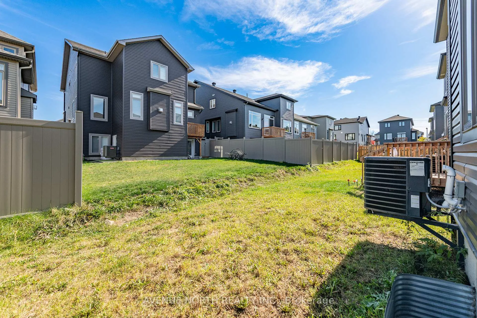 Photo 43 of 1024 Kijik Crescent, Ottawa, Blossom Park/Kemp Park/Findlay Creek — HOMEH
