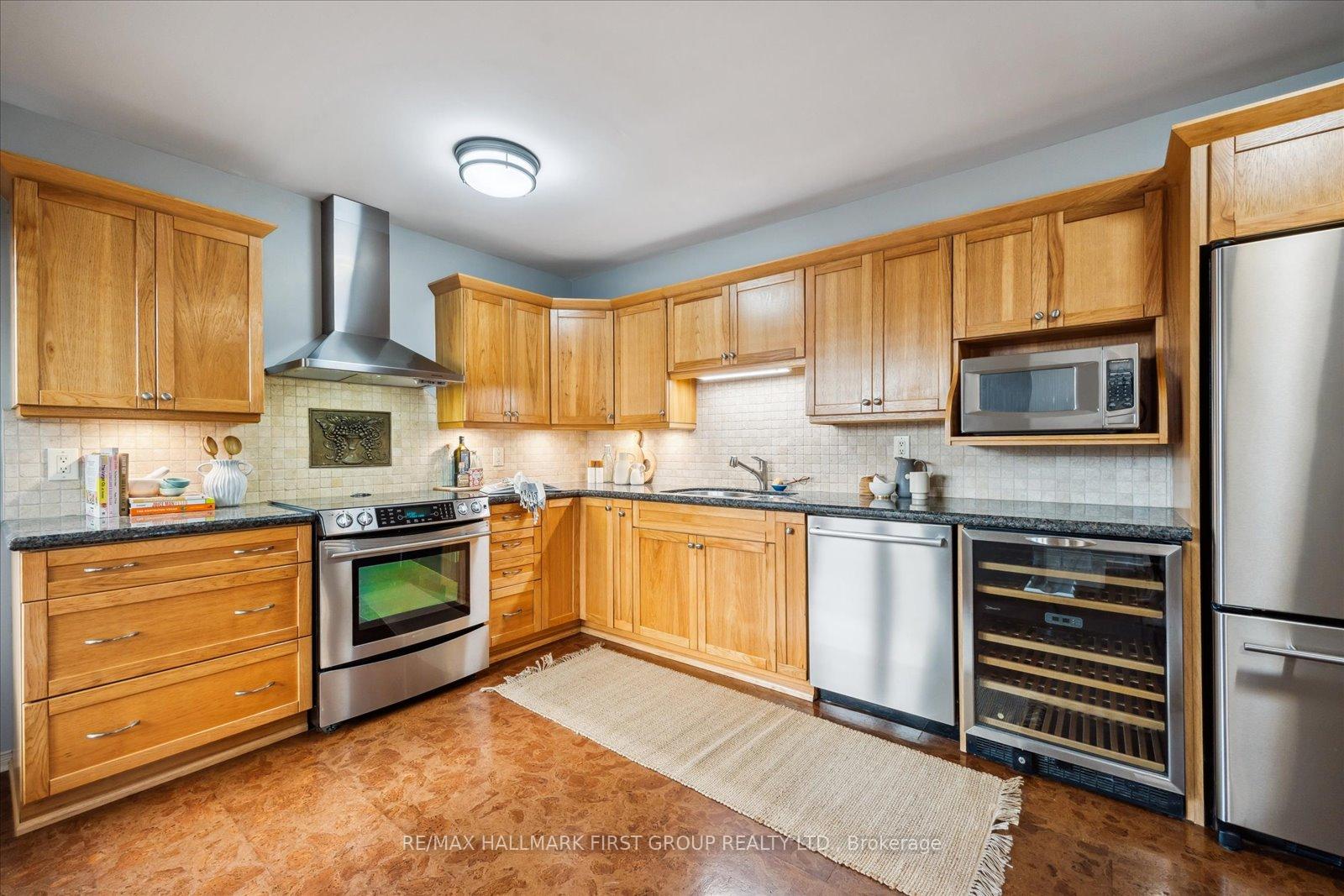 Photo 3 of 19 Rollo Drive, Ajax, South East — HOMEH