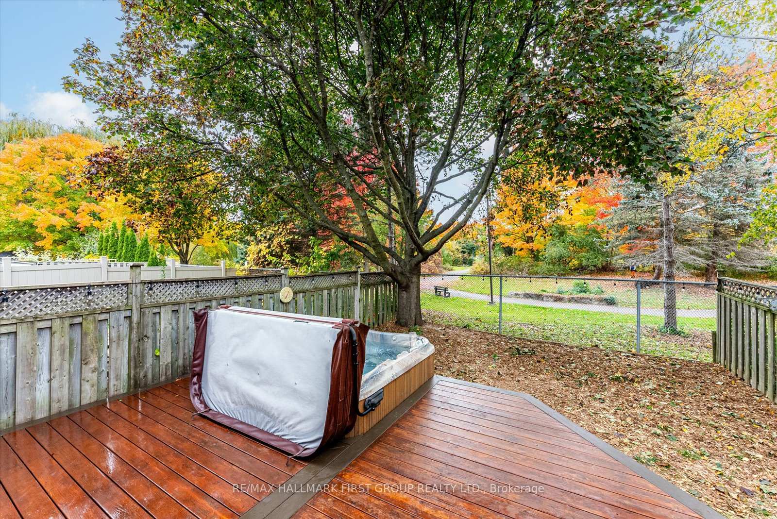Photo 13 of 19 Rollo Drive, Ajax, South East — HOMEH