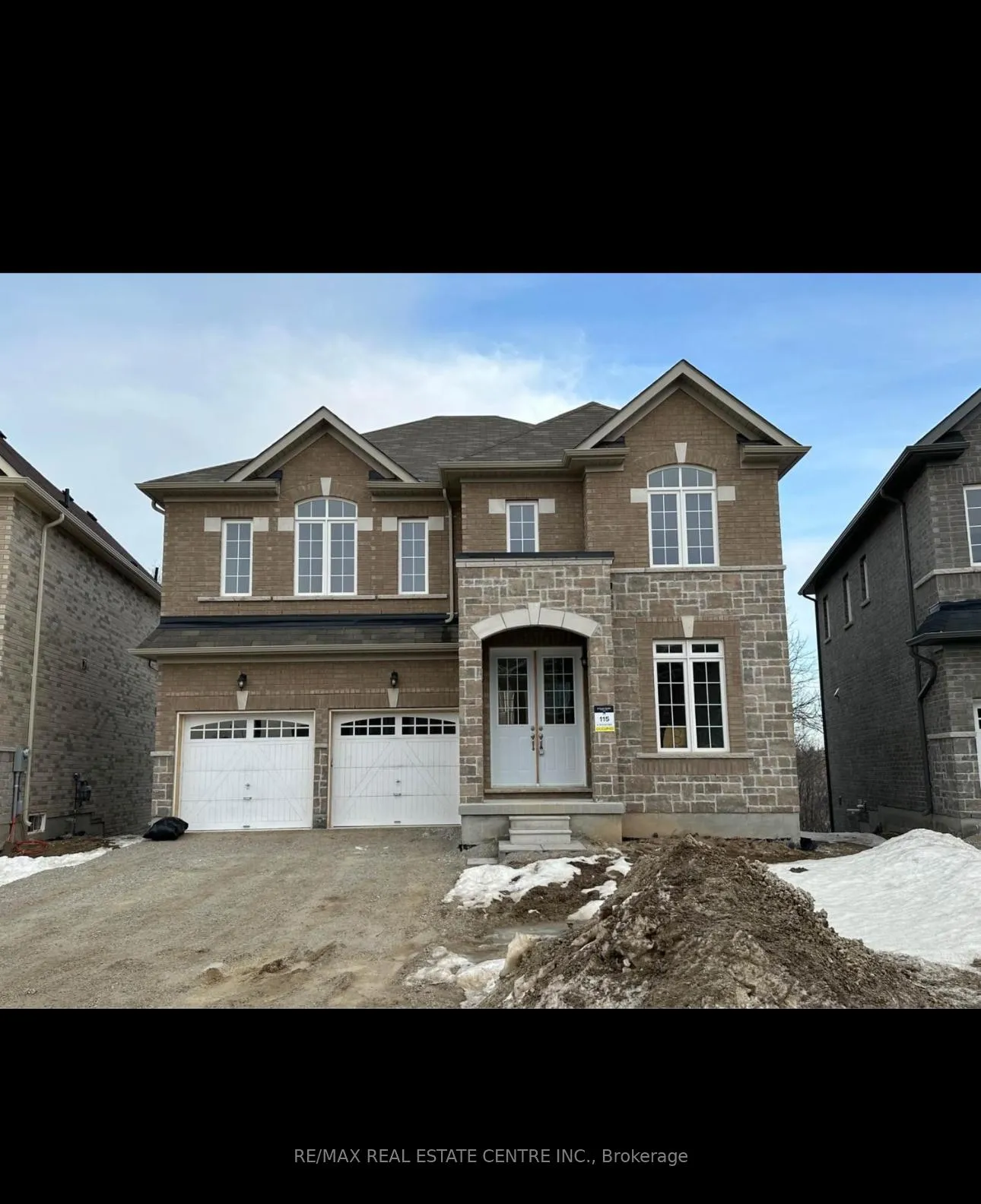 Front of 8 Unwind Crescent