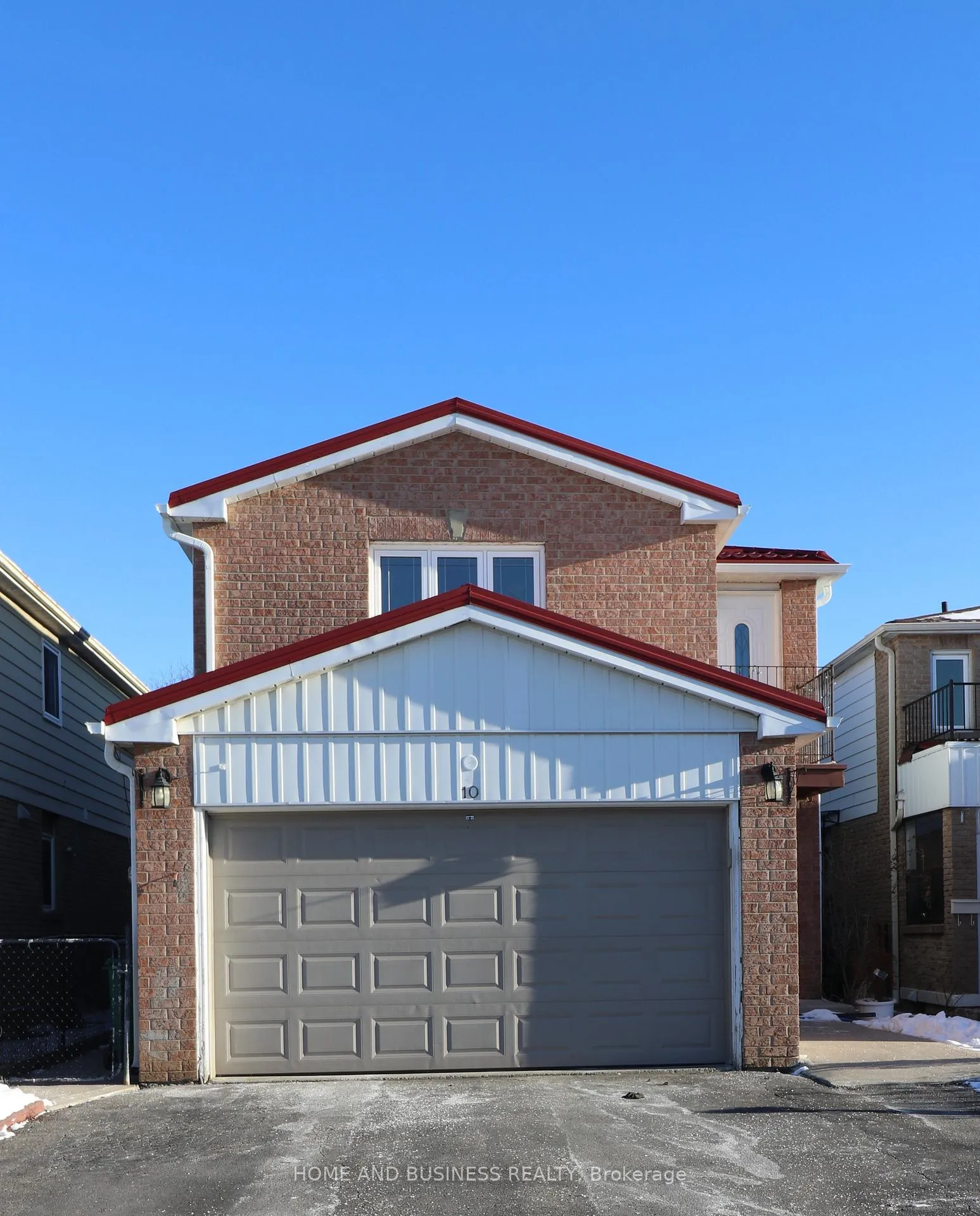 Photo 2 of 10 Hudson Drive W, Brampton, Fletcher's West — HOMEH