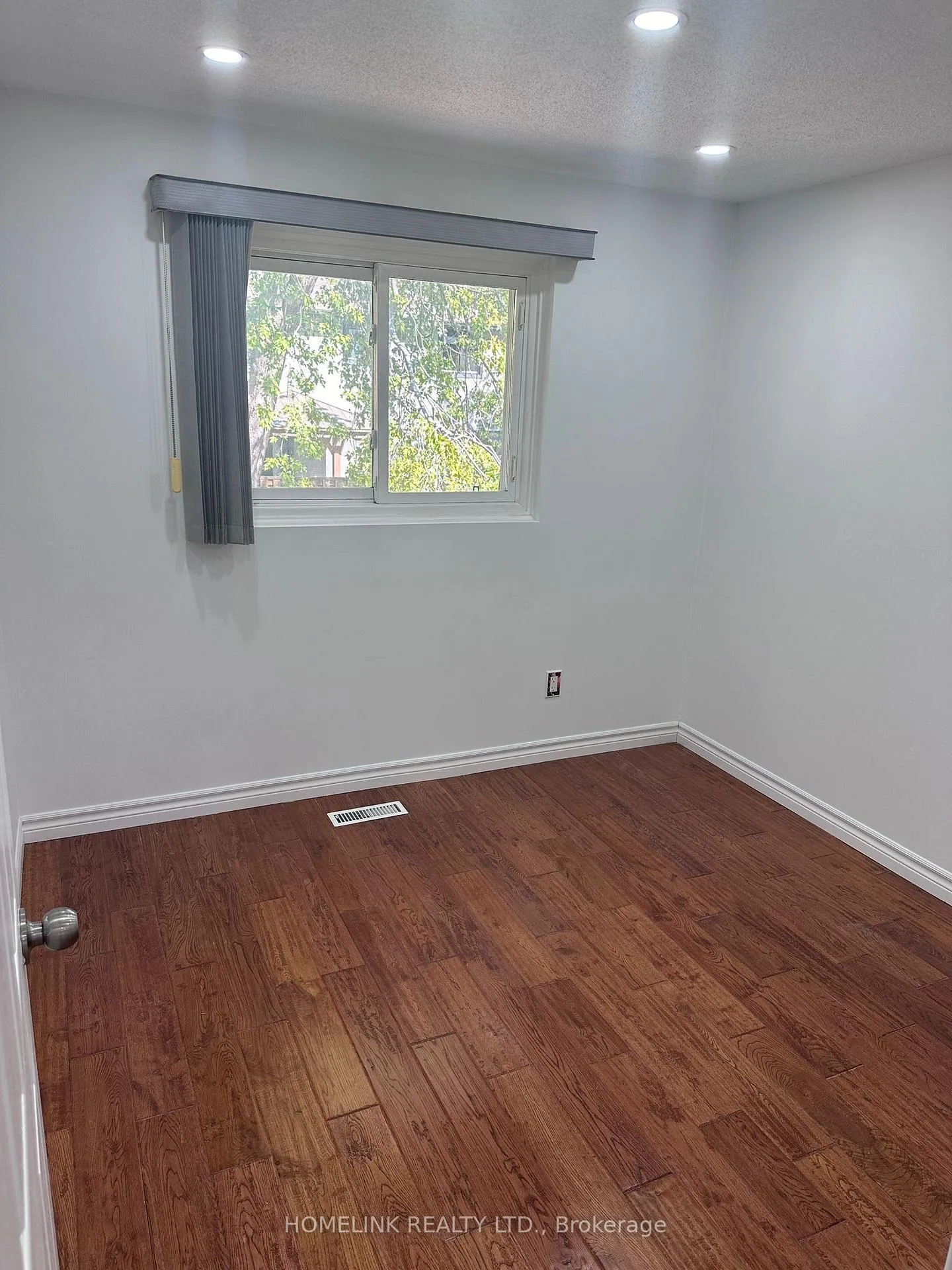 Photo 14 of 330 Ormond Drive, Oshawa, Samac — HOMEH