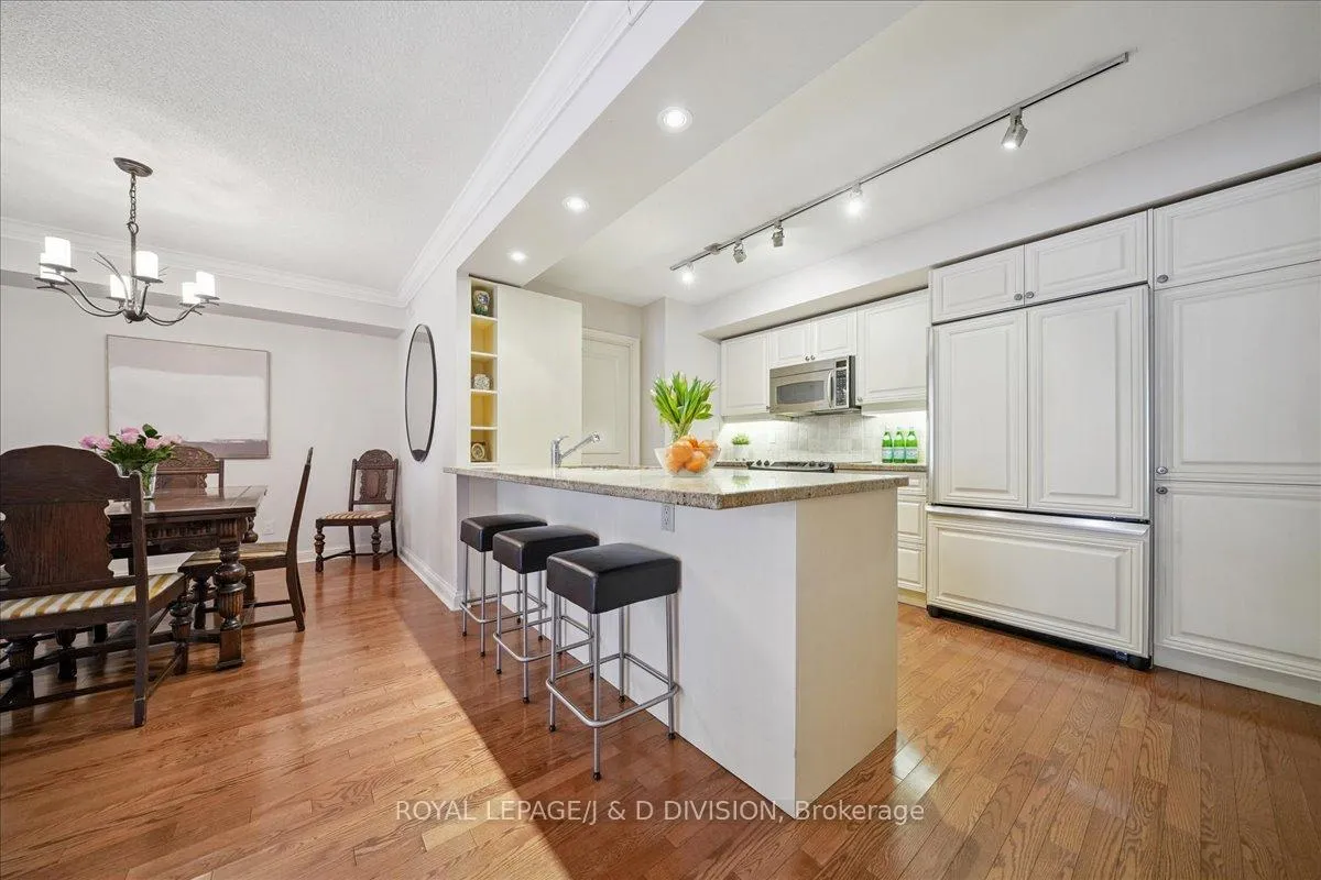 Photo 7 of Unit 501, 3800 Yonge Street, Toronto, Bedford Park-Nortown — HOMEH