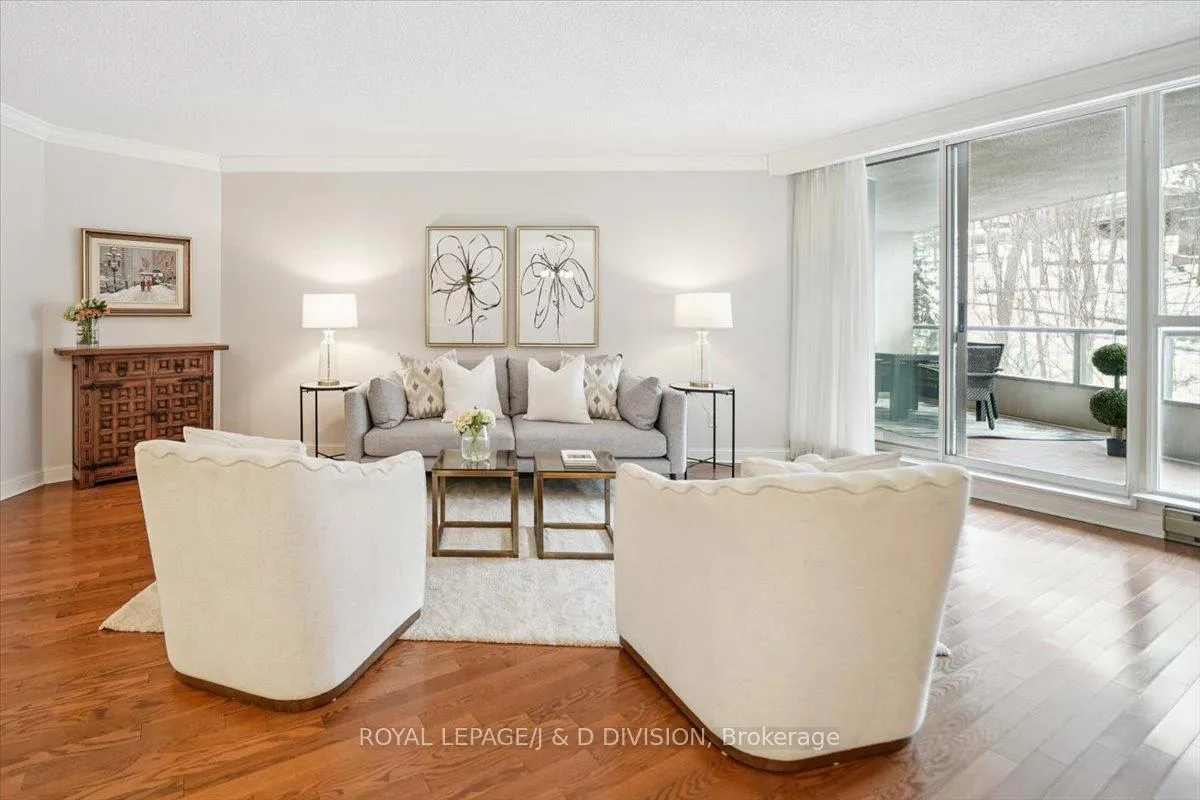 Photo 8 of Unit 501, 3800 Yonge Street, Toronto, Bedford Park-Nortown — HOMEH
