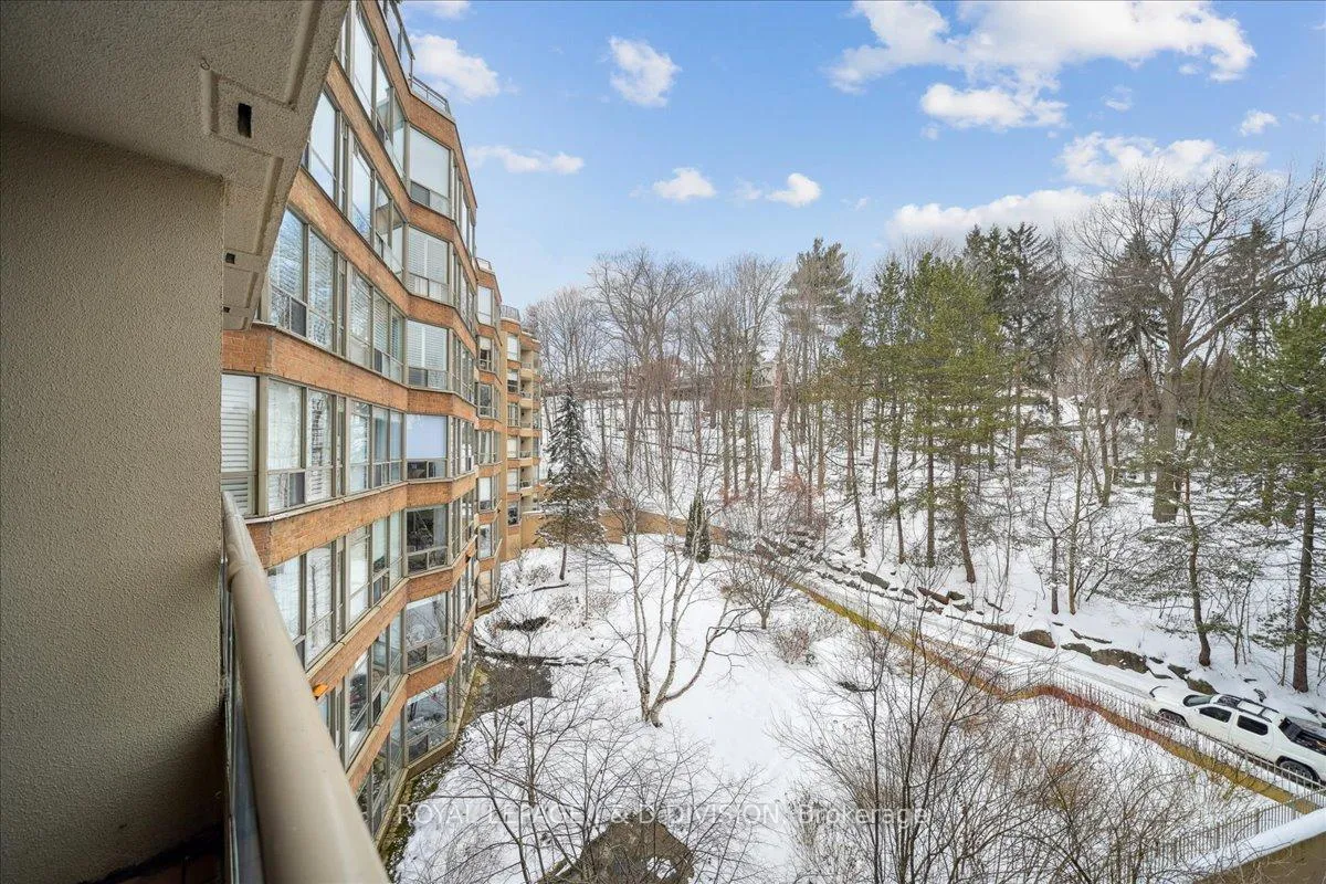 Photo 14 of Unit 501, 3800 Yonge Street, Toronto, Bedford Park-Nortown — HOMEH
