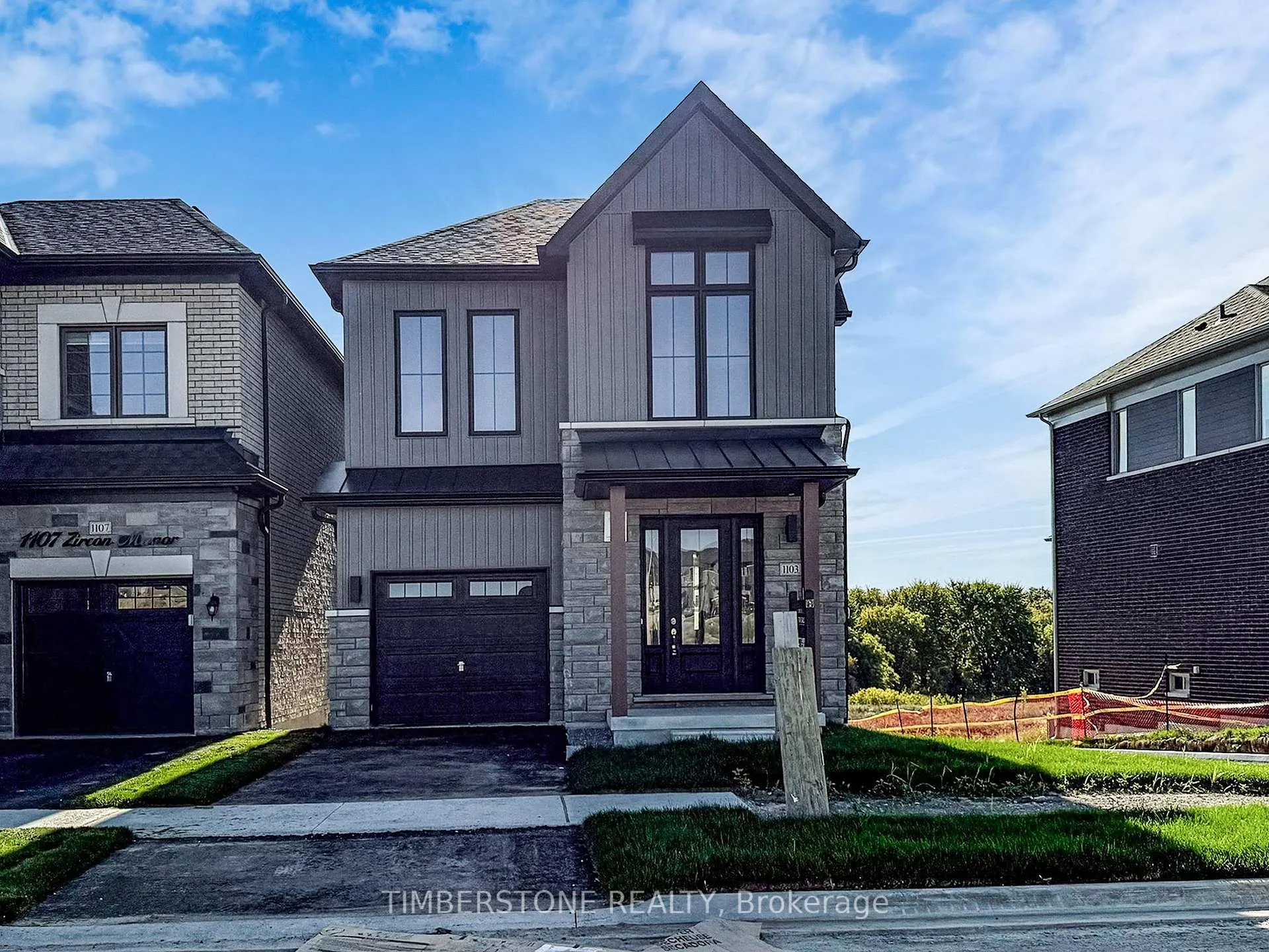Front of 1103 Zircon Manor