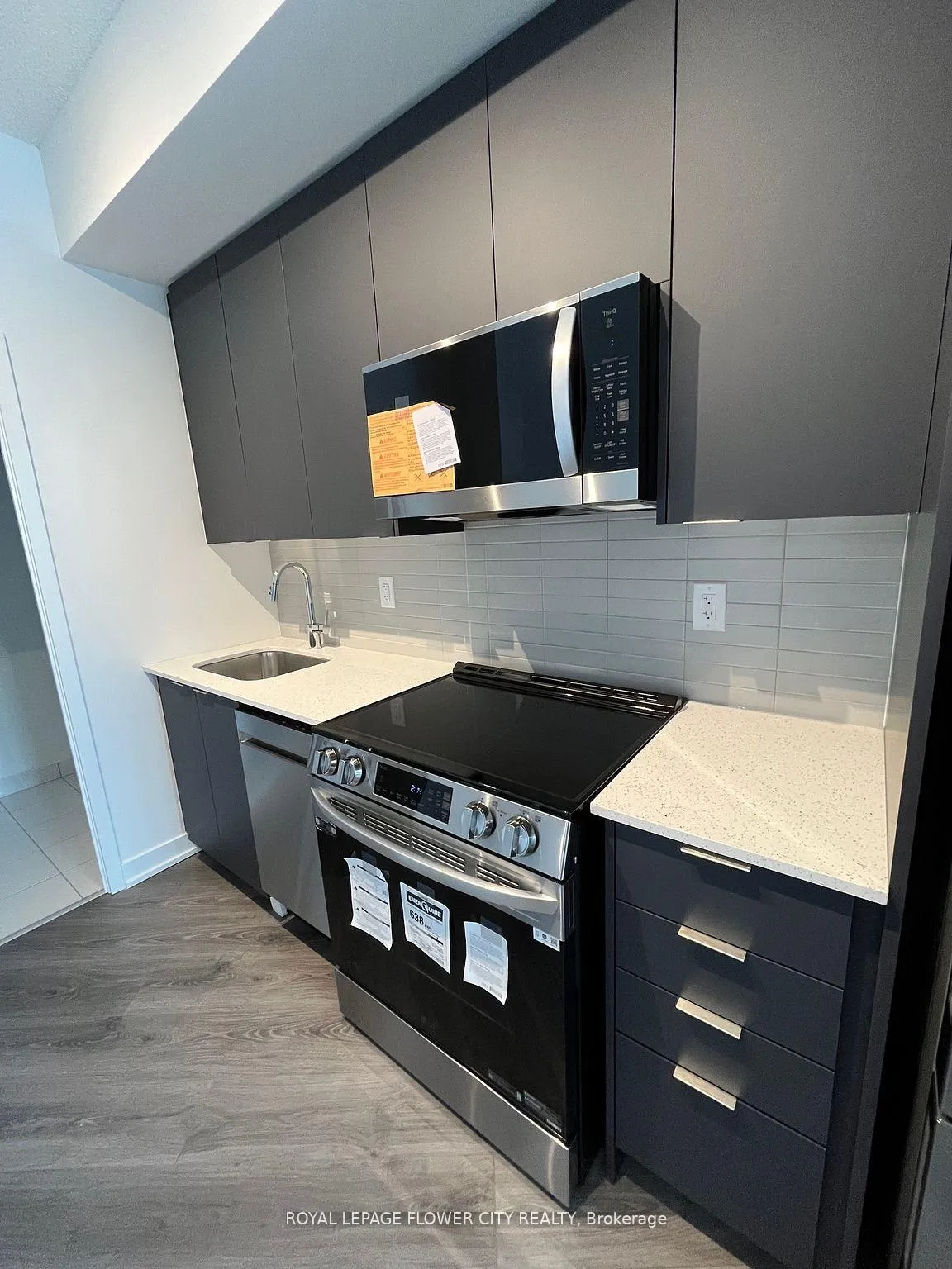 Photo 4 of Unit 1001, 225 Malta Avenue, Brampton, Fletcher's Creek South — HOMEH