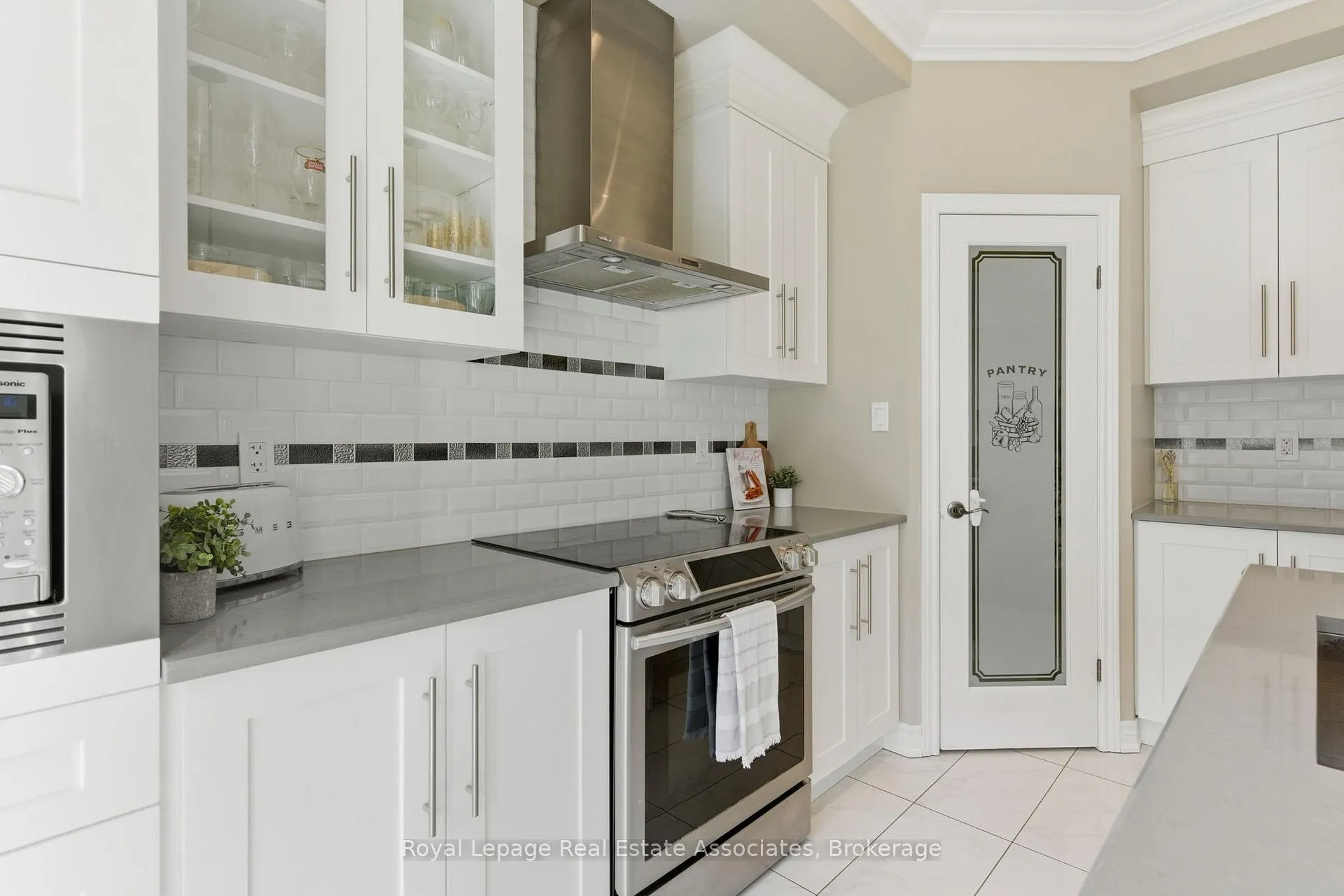 Photo 12 of Unit 20, 421 Kitty Murray Lane, Hamilton, Meadowlands — HOMEH