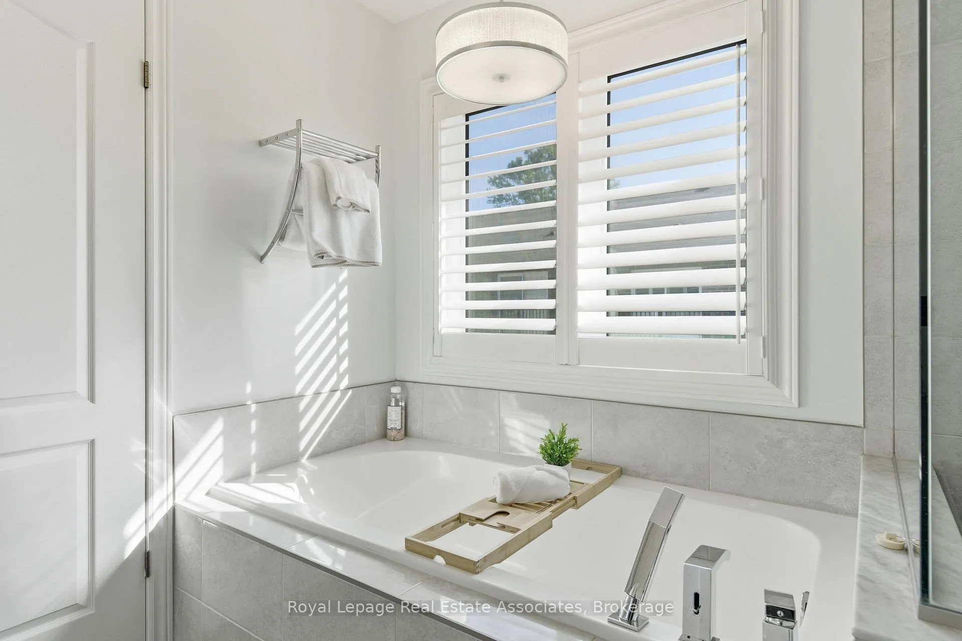 Photo 24 of Unit 20, 421 Kitty Murray Lane, Hamilton, Meadowlands — HOMEH