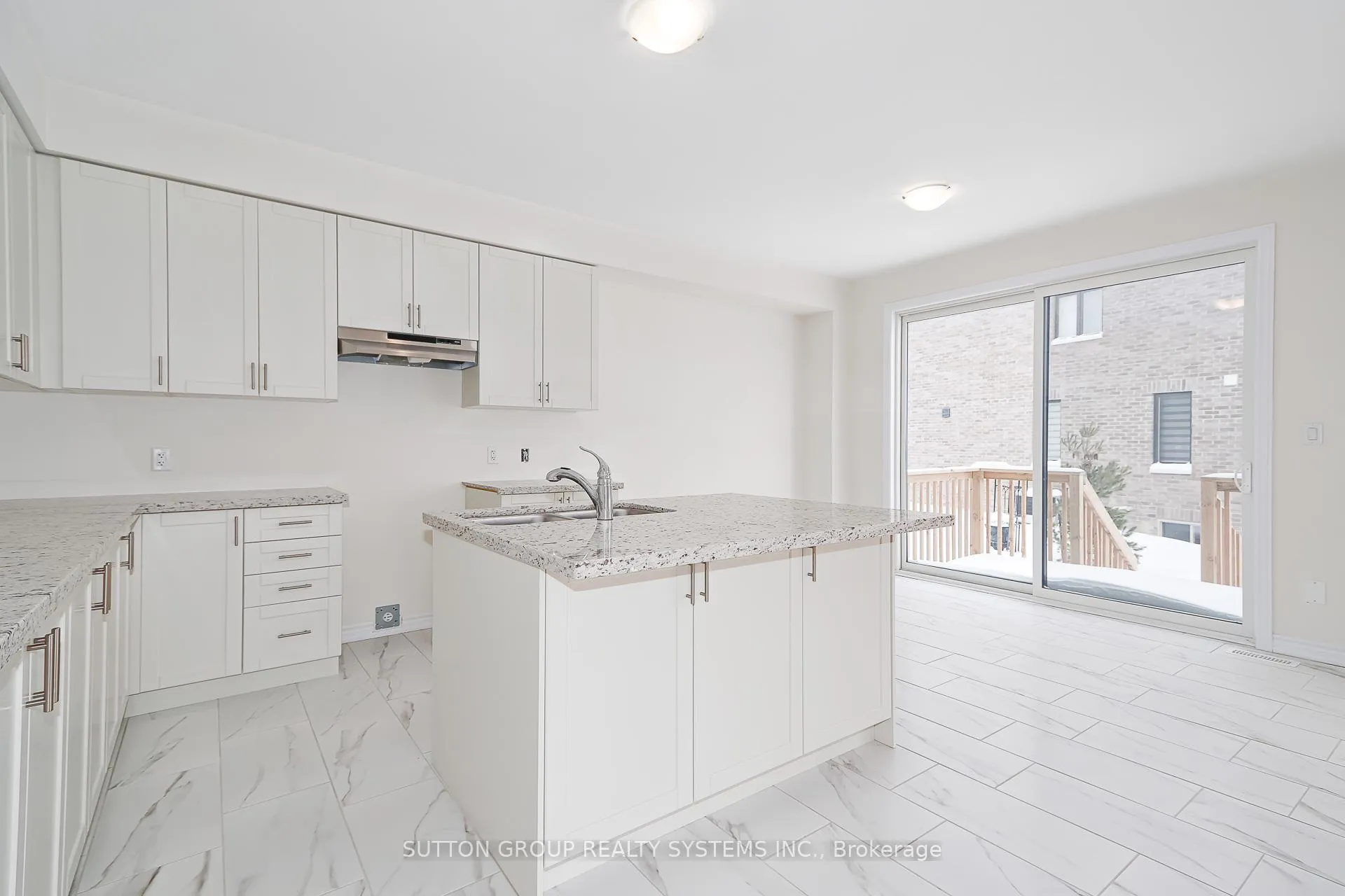 Photo 18 of 187 Roseanne Circle, Wasaga Beach — HOMEH