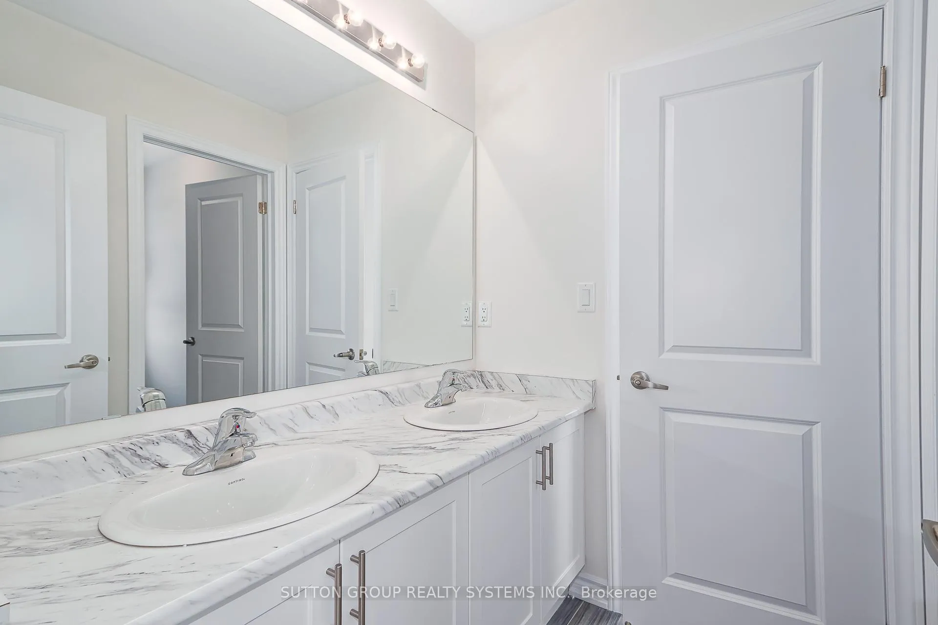 Photo 27 of 187 Roseanne Circle, Wasaga Beach — HOMEH