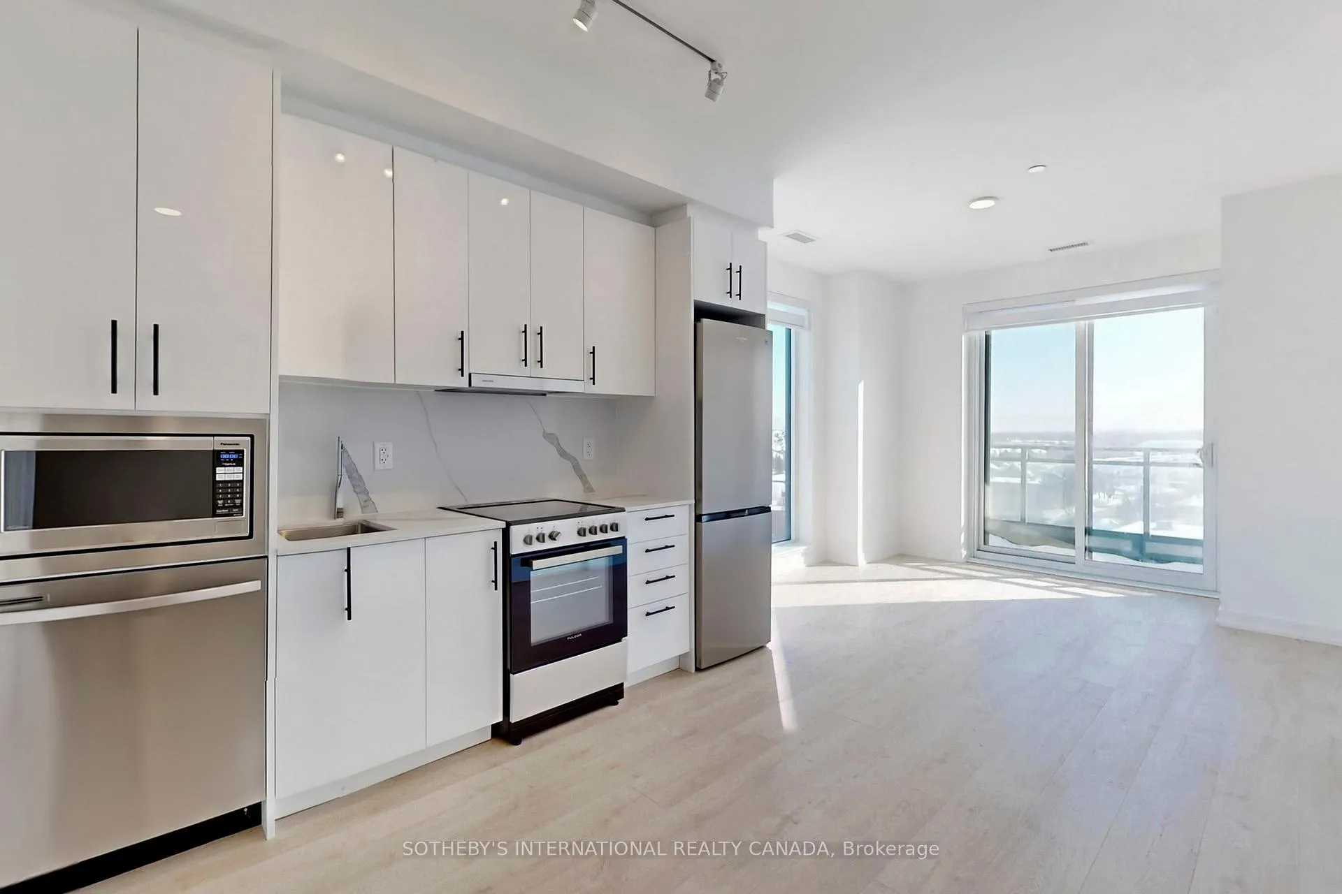 Photo 2 of Unit B718, 9751 Markham Road, Markham, Greensborough — HOMEH