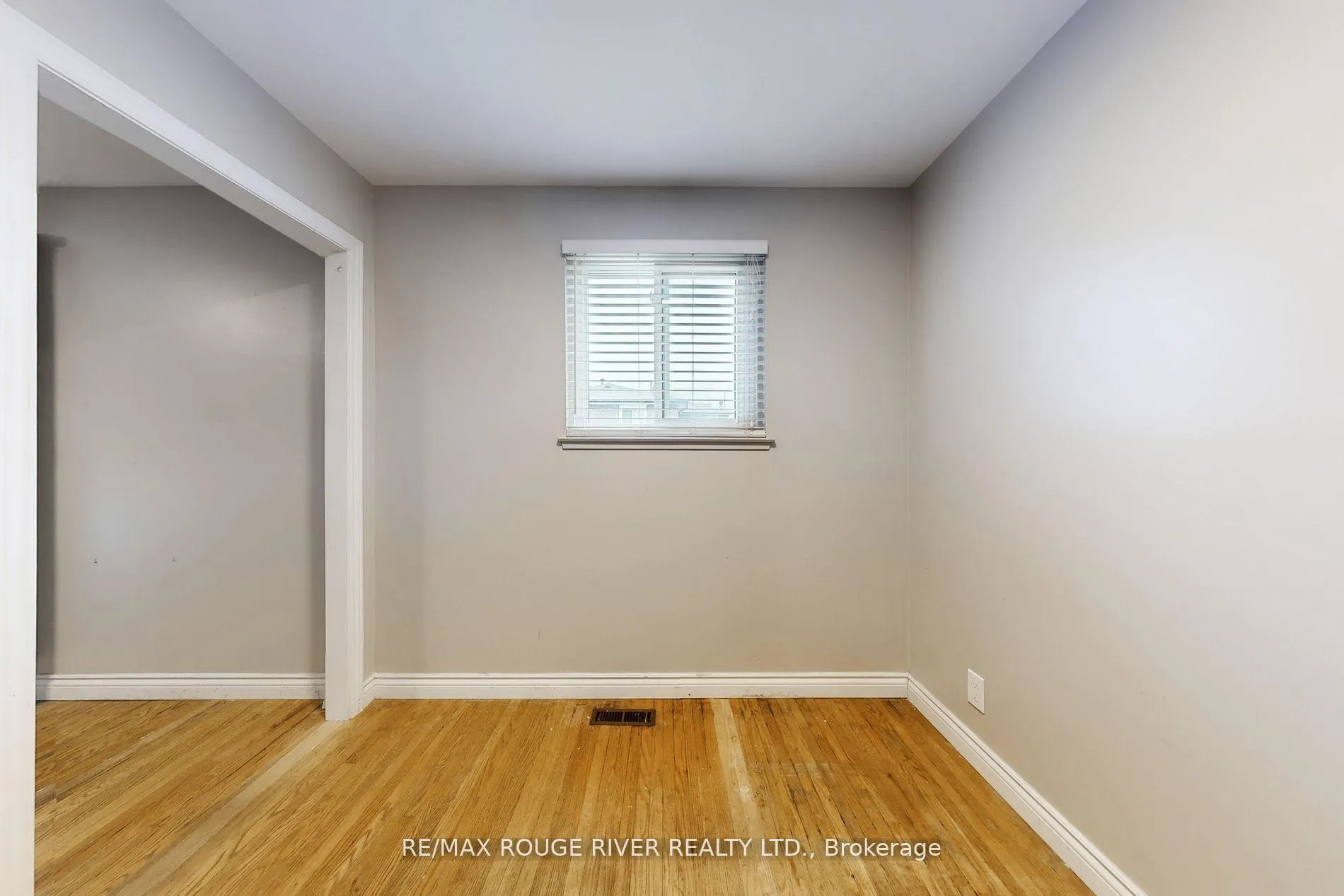 Photo 17 of 798 Oliva Street, Pickering, West Shore — HOMEH