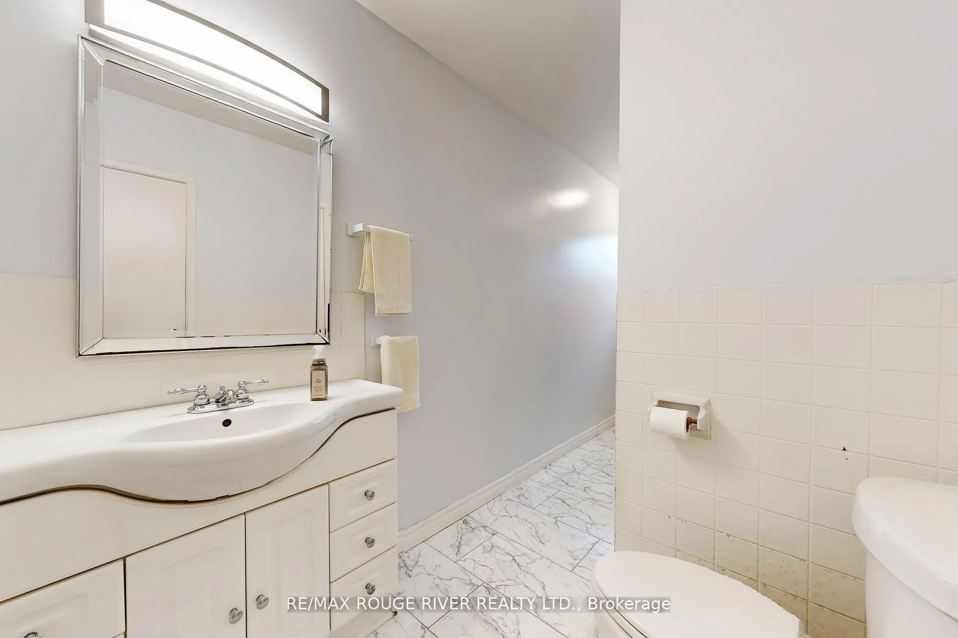 Photo 20 of 798 Oliva Street, Pickering, West Shore — HOMEH