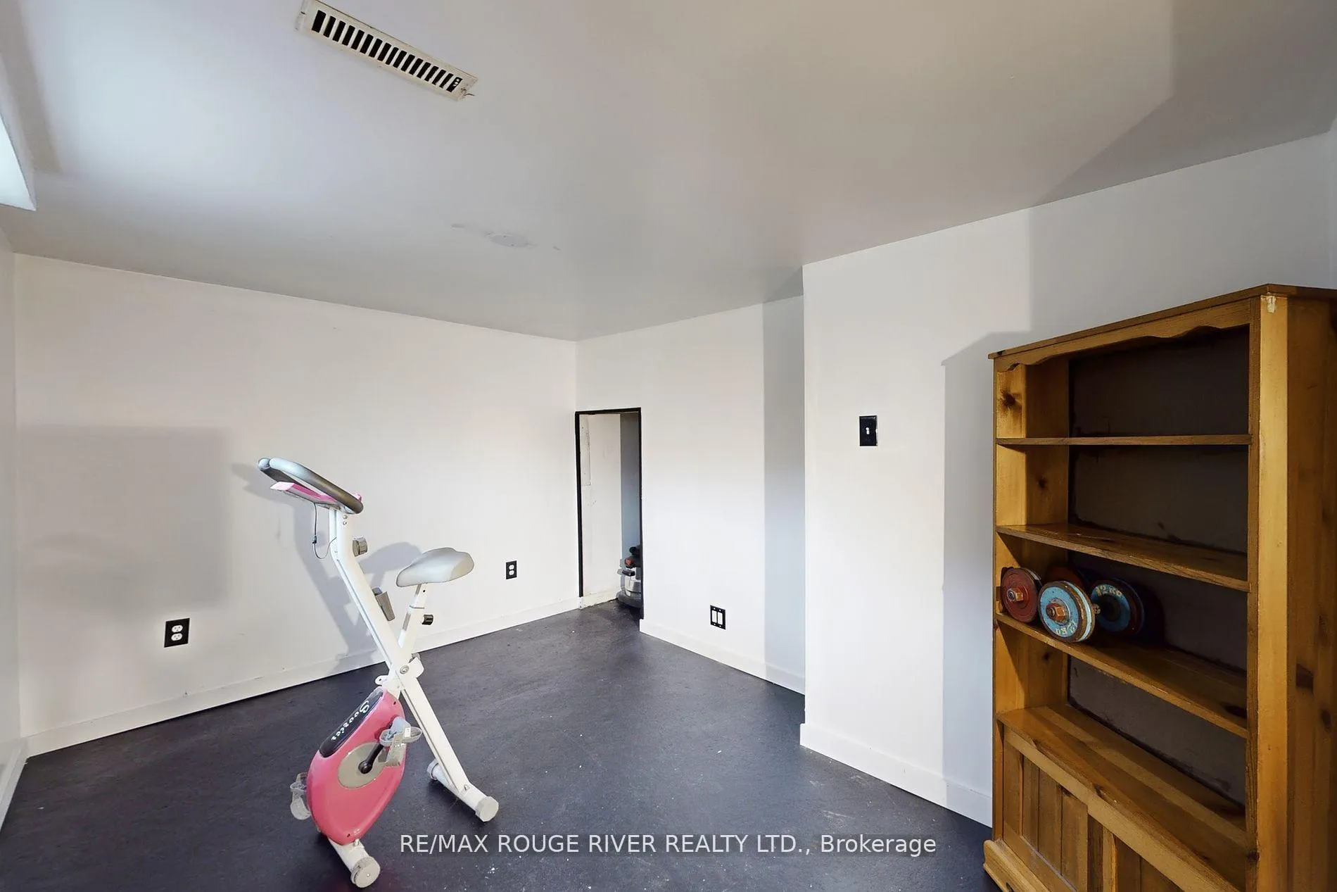 Photo 32 of 798 Oliva Street, Pickering, West Shore — HOMEH