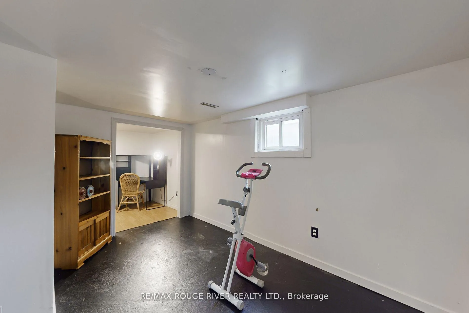 Photo 33 of 798 Oliva Street, Pickering, West Shore — HOMEH
