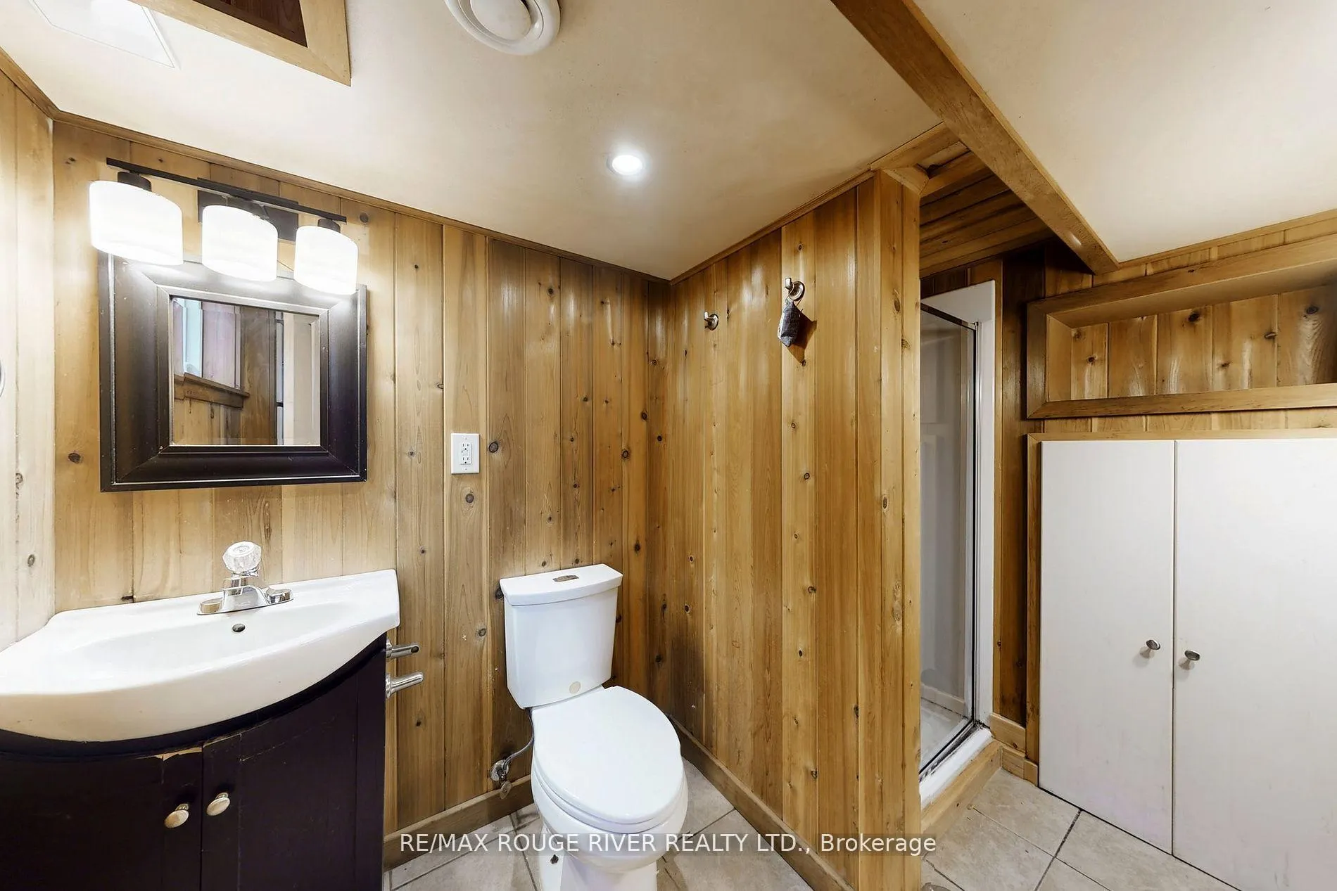 Photo 34 of 798 Oliva Street, Pickering, West Shore — HOMEH