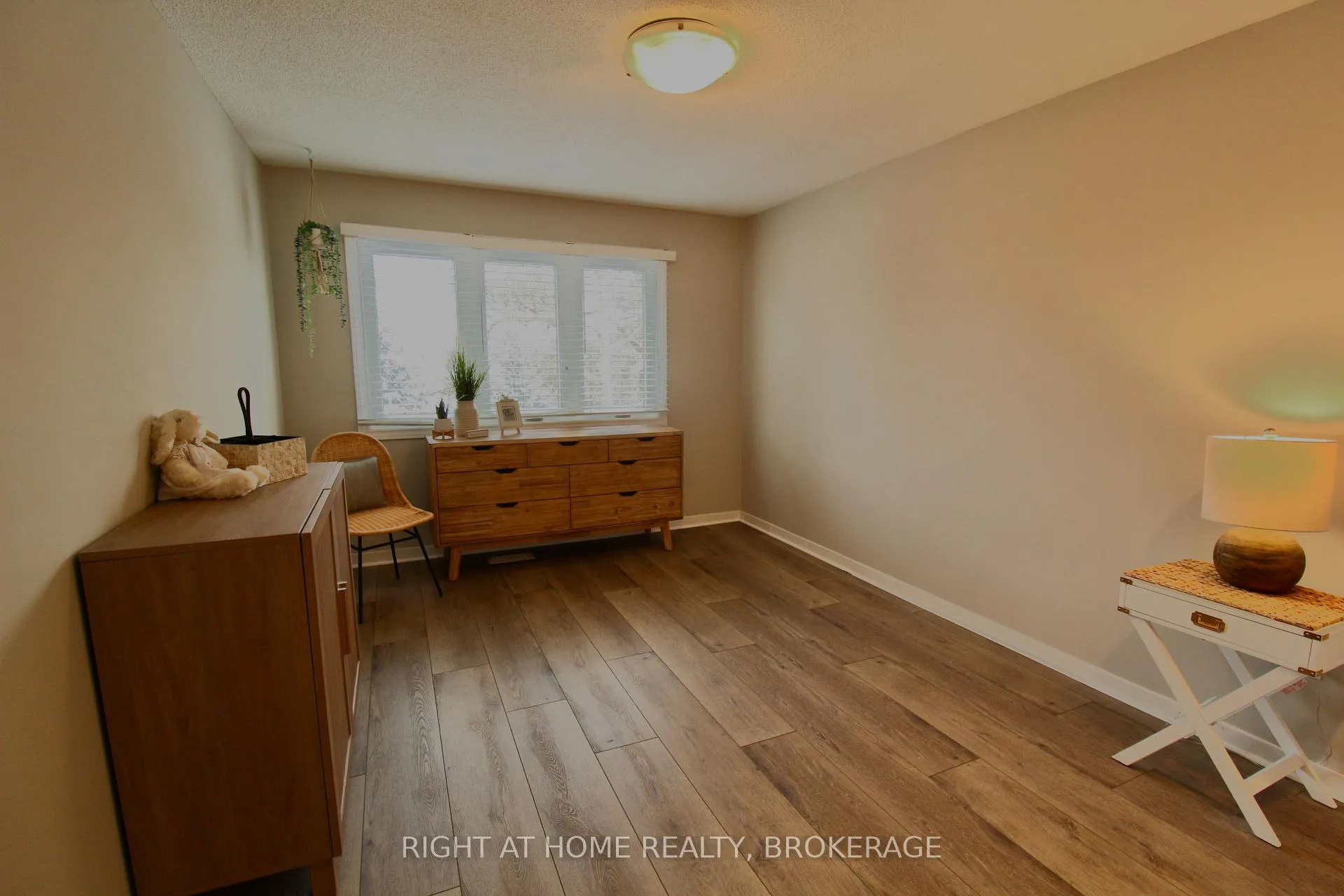 Photo 12 of Unit 54, 178 Scott Street, St. Catharines, Fairview — HOMEH