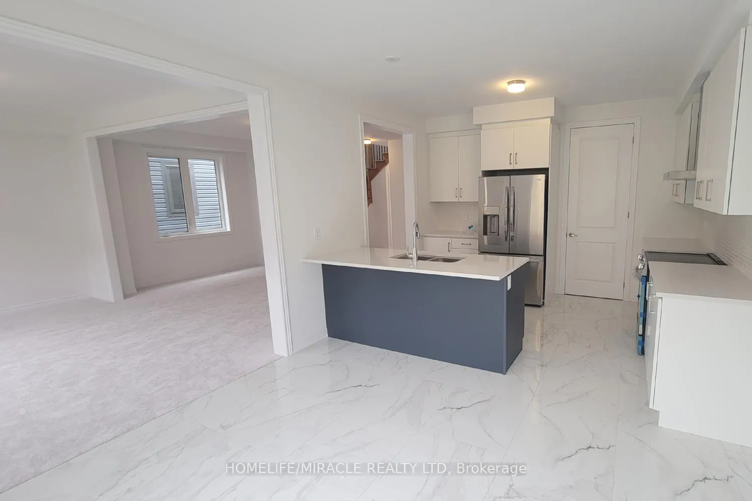 Photo 7 of 2063 Lowry Drive, Oshawa, Taunton — HOMEH