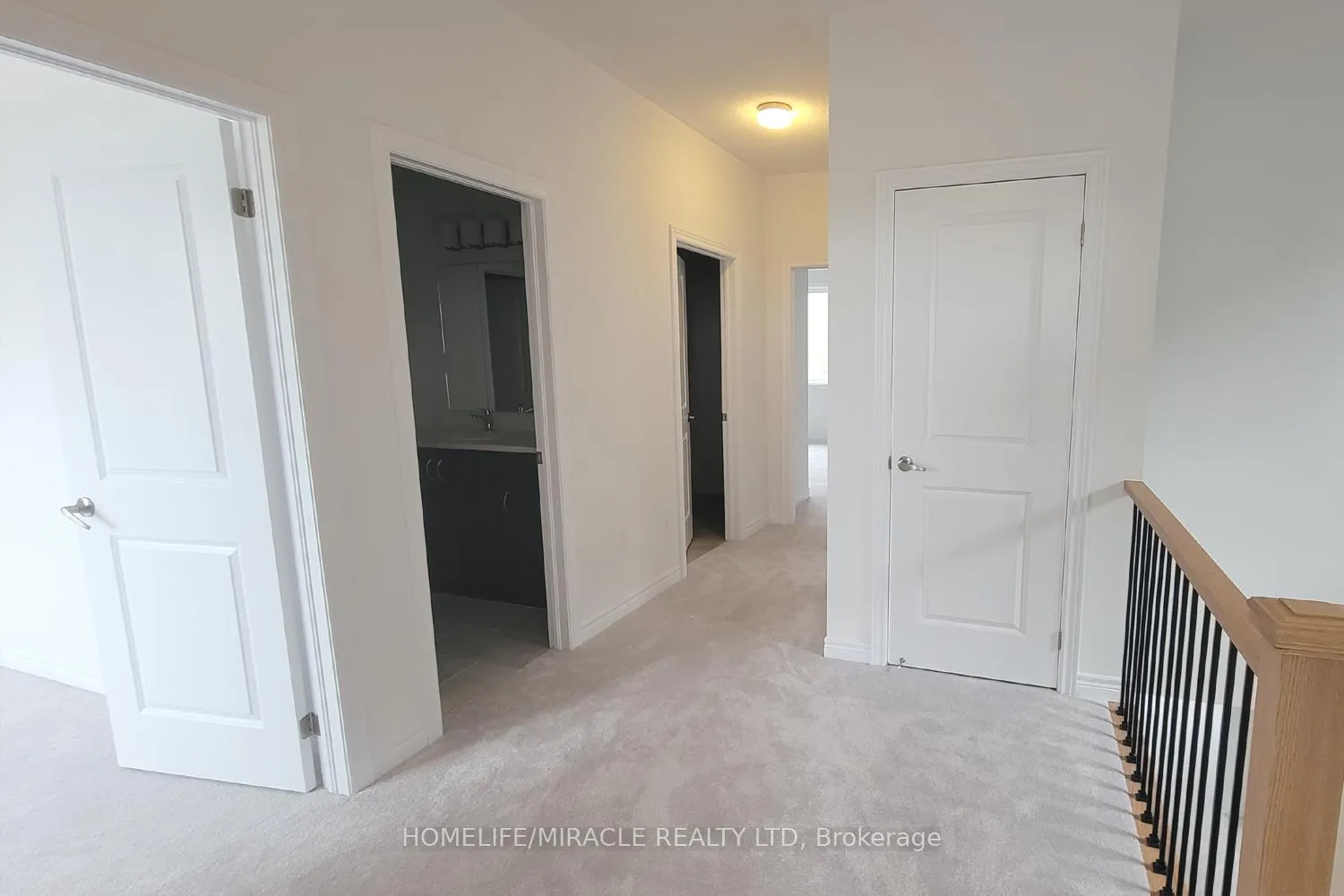 Photo 11 of 2063 Lowry Drive, Oshawa, Taunton — HOMEH