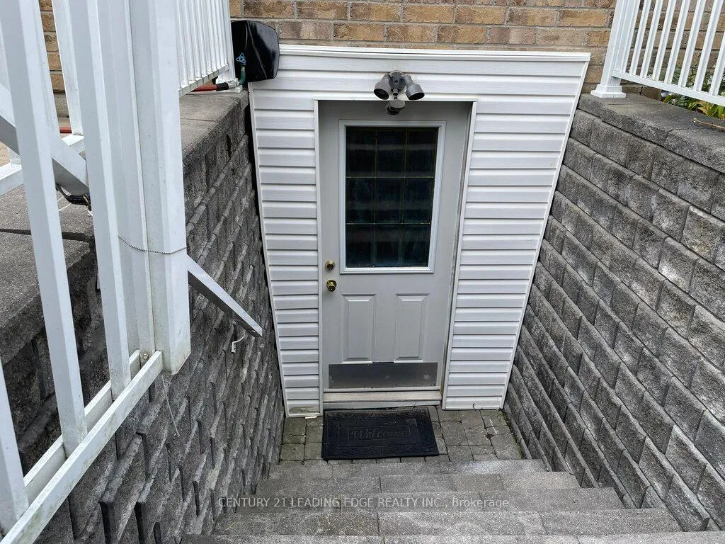 Photo 3 of Unit Bsmt, 1703 Whitestone Drive, Oshawa, Samac — HOMEH