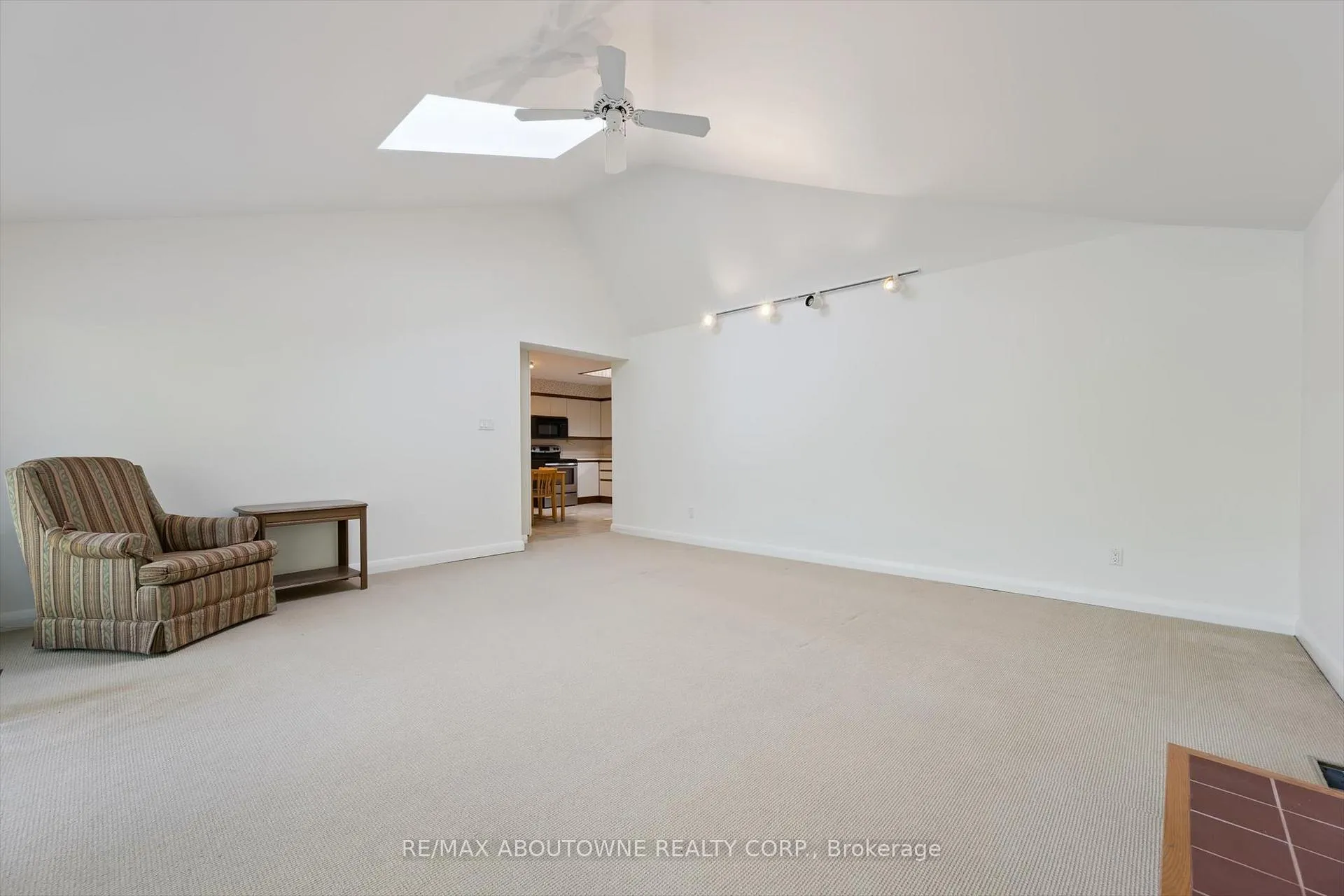 Photo 14 of 1095 Linbrook Road, Oakville, Morrison — HOMEH