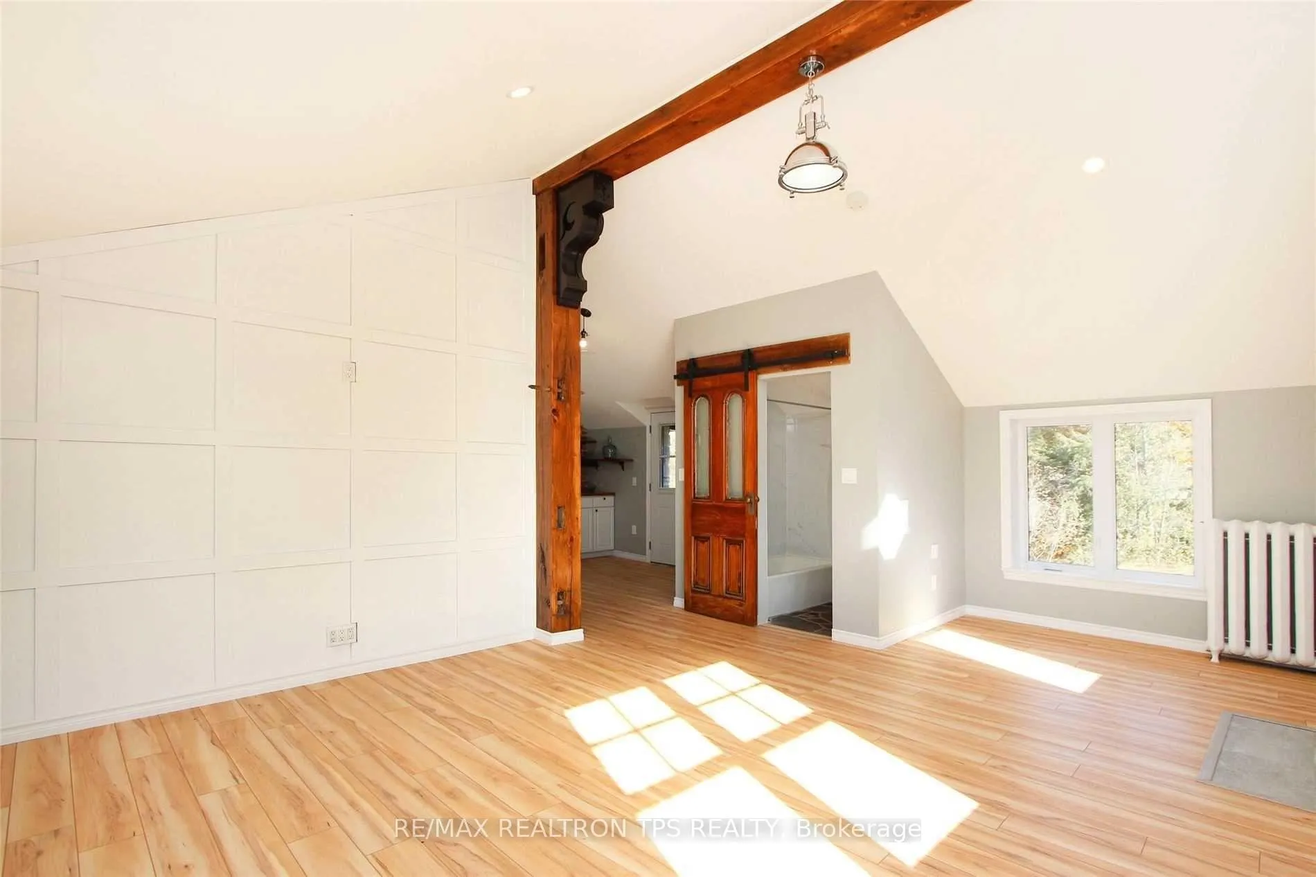 Photo 5 of Unit 1, 54 Lawson Road, Clarington, Courtice — HOMEH