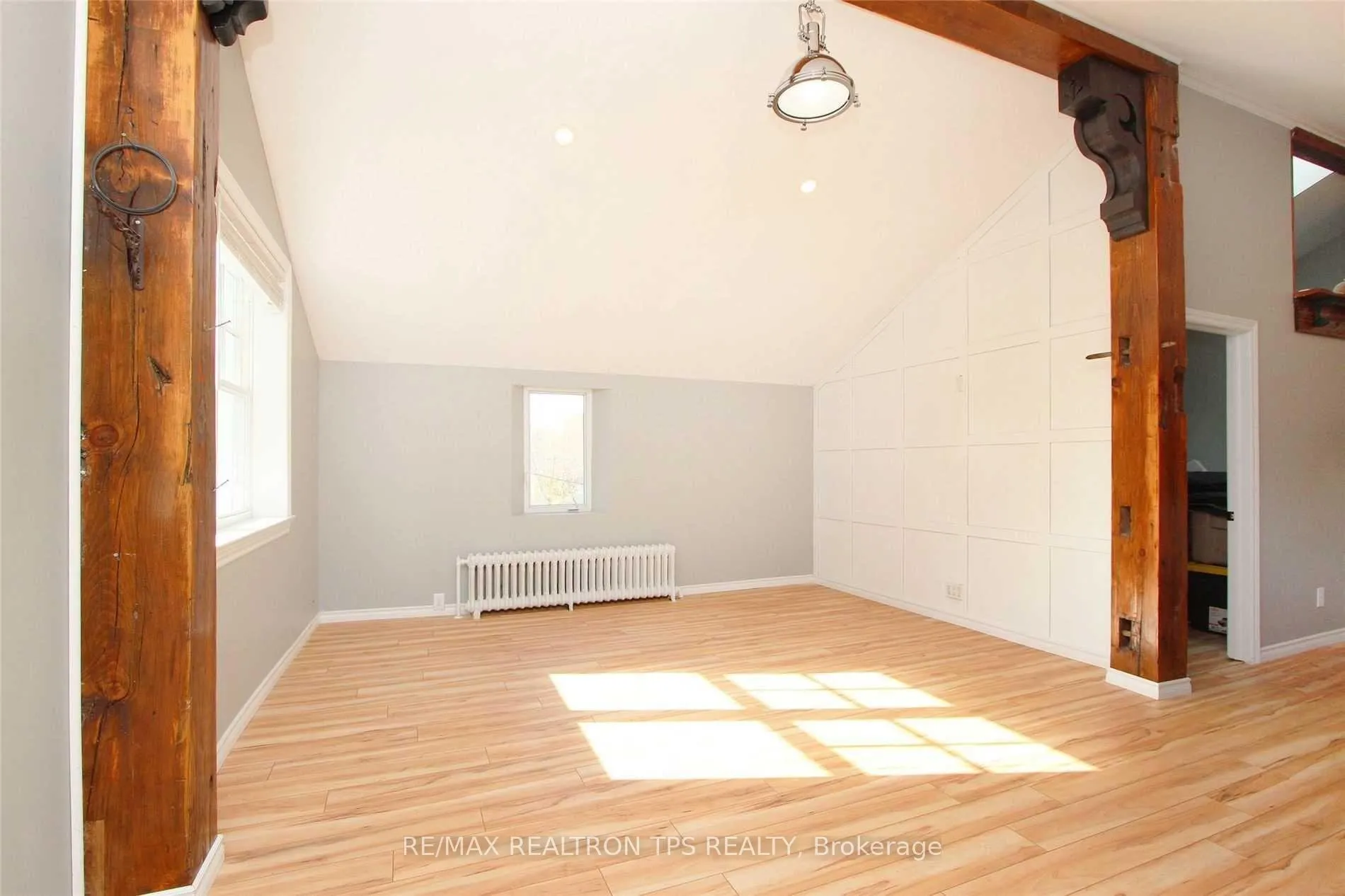 Photo 8 of Unit 1, 54 Lawson Road, Clarington, Courtice — HOMEH