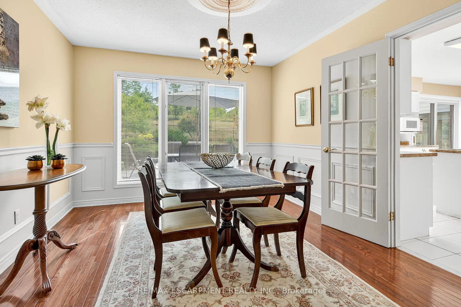 Photo 14 of 22 Weneil Drive, Hamilton, Freelton — HOMEH