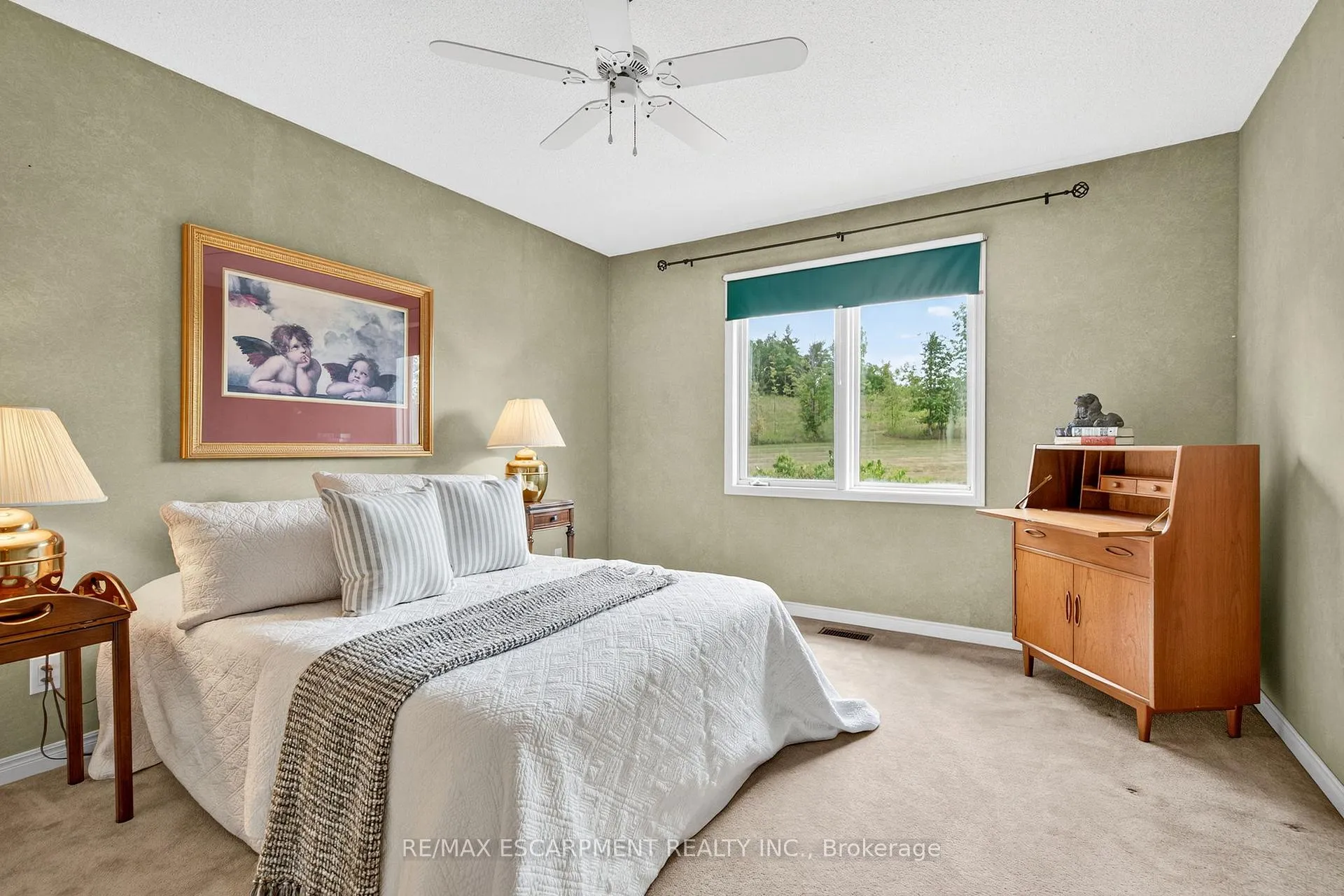 Photo 42 of 22 Weneil Drive, Hamilton, Freelton — HOMEH