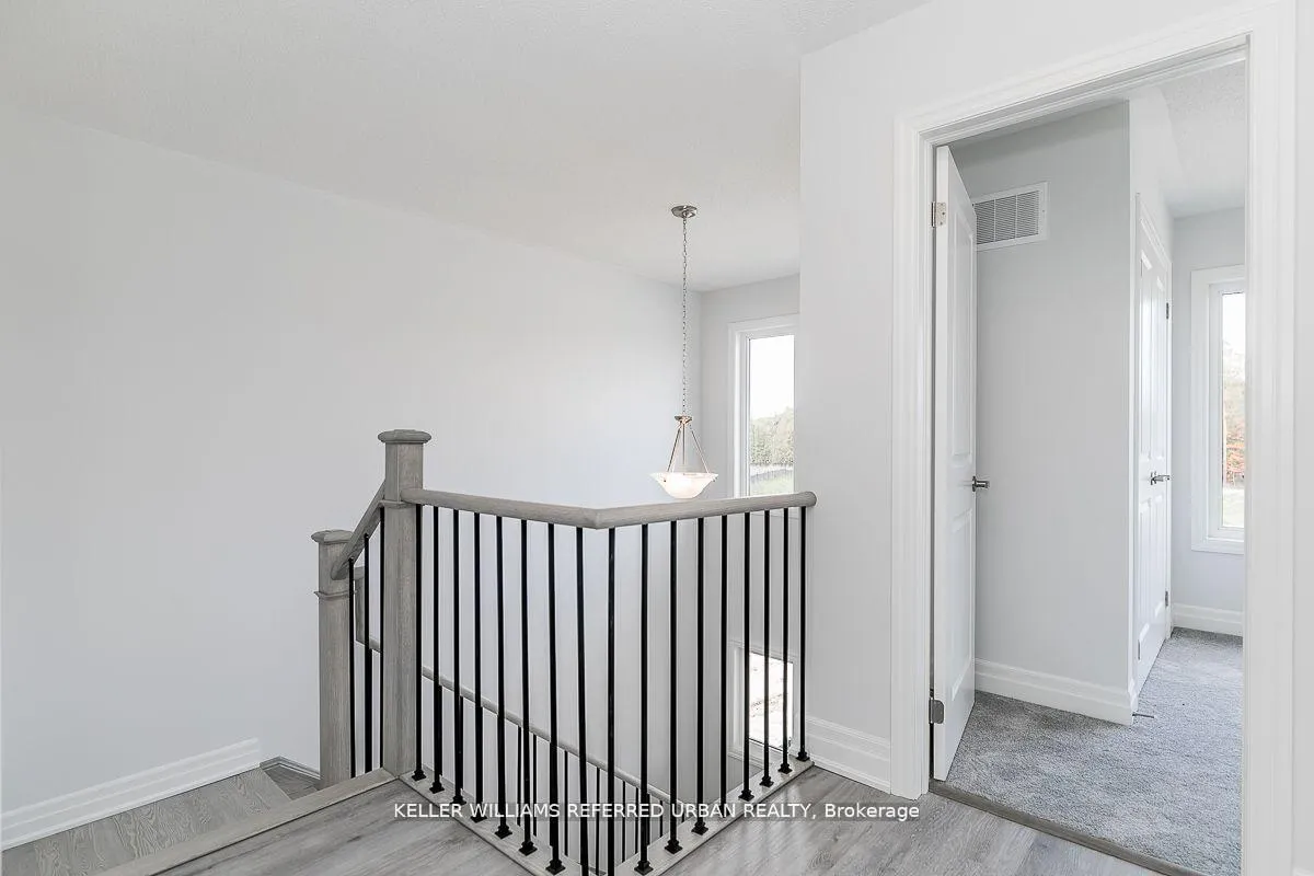 Photo 12 of 47 Federica Crescent, Wasaga Beach — HOMEH