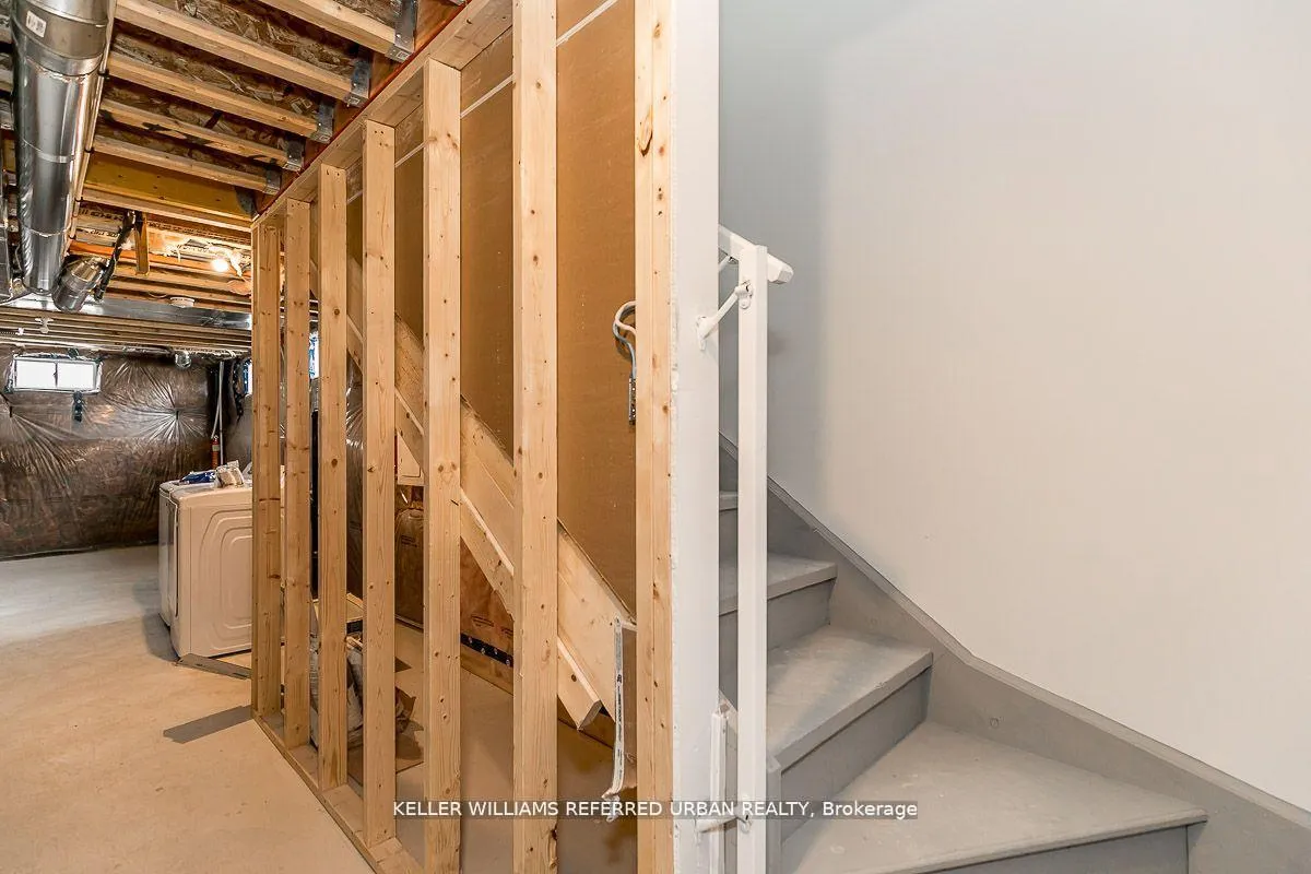 Photo 22 of 47 Federica Crescent, Wasaga Beach — HOMEH