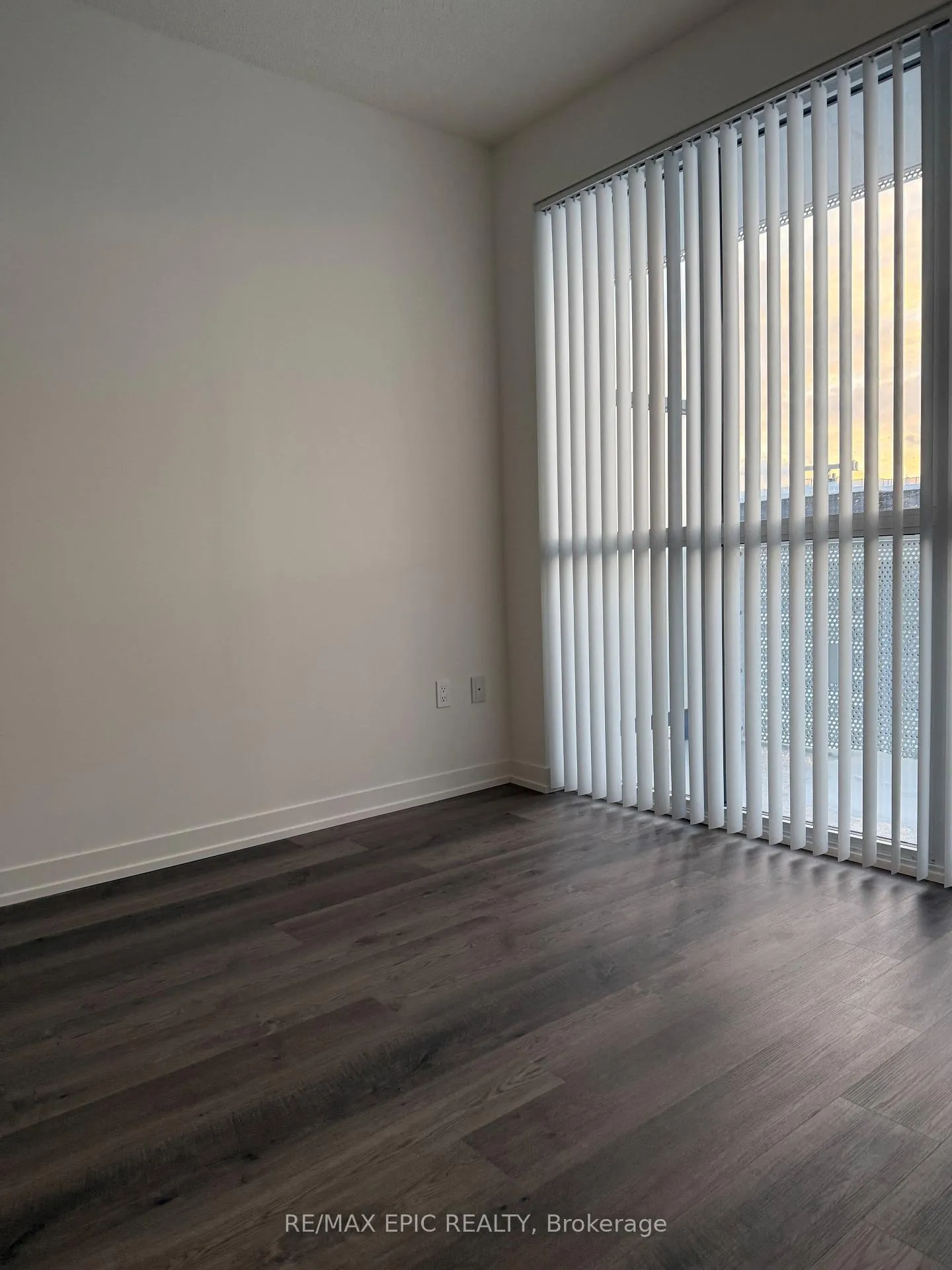 Photo 8 of Unit 5201, 8 Interchange Way, Vaughan, Vaughan Corporate Centre — HOMEH