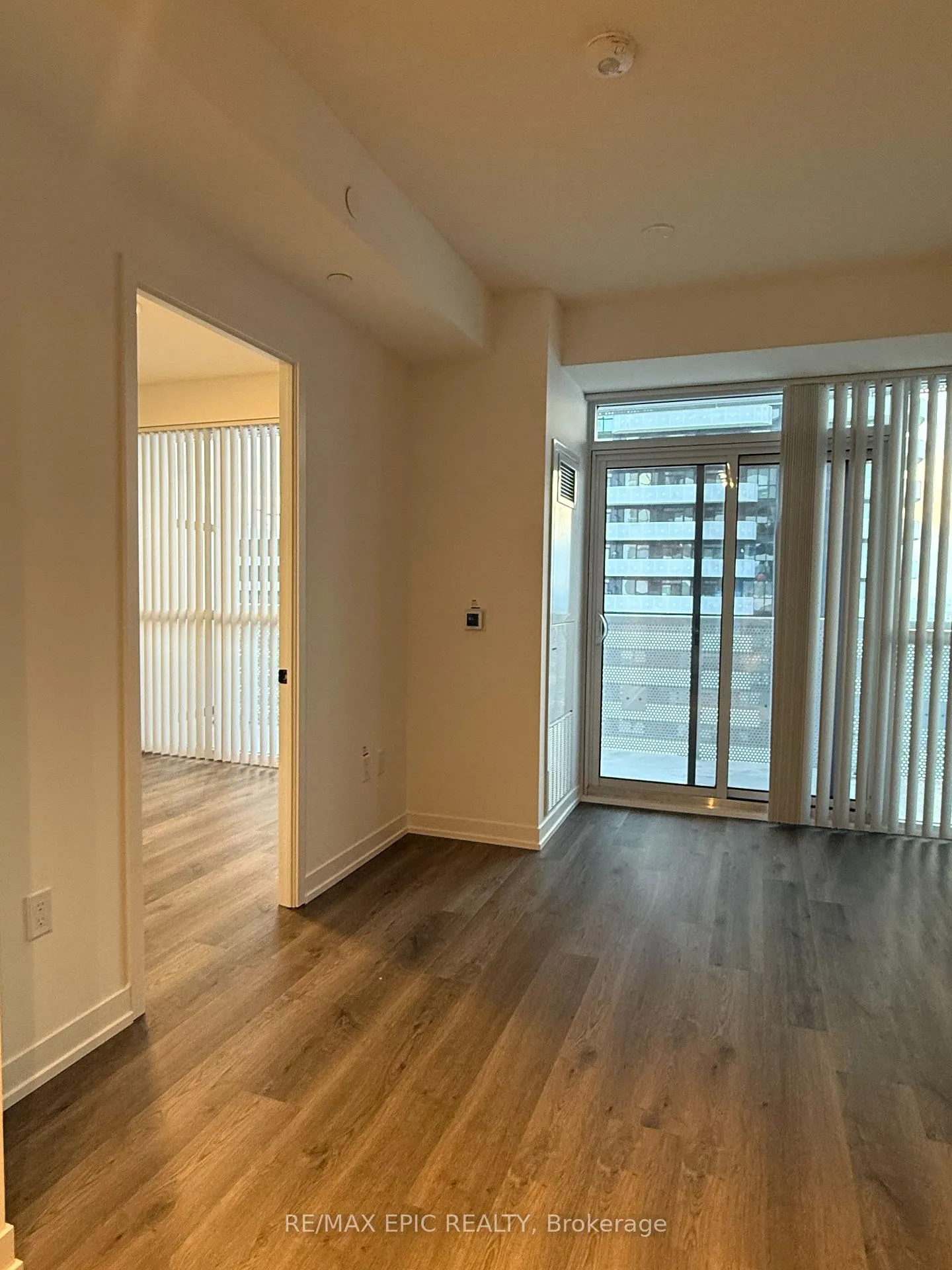 Photo 9 of Unit 5201, 8 Interchange Way, Vaughan, Vaughan Corporate Centre — HOMEH
