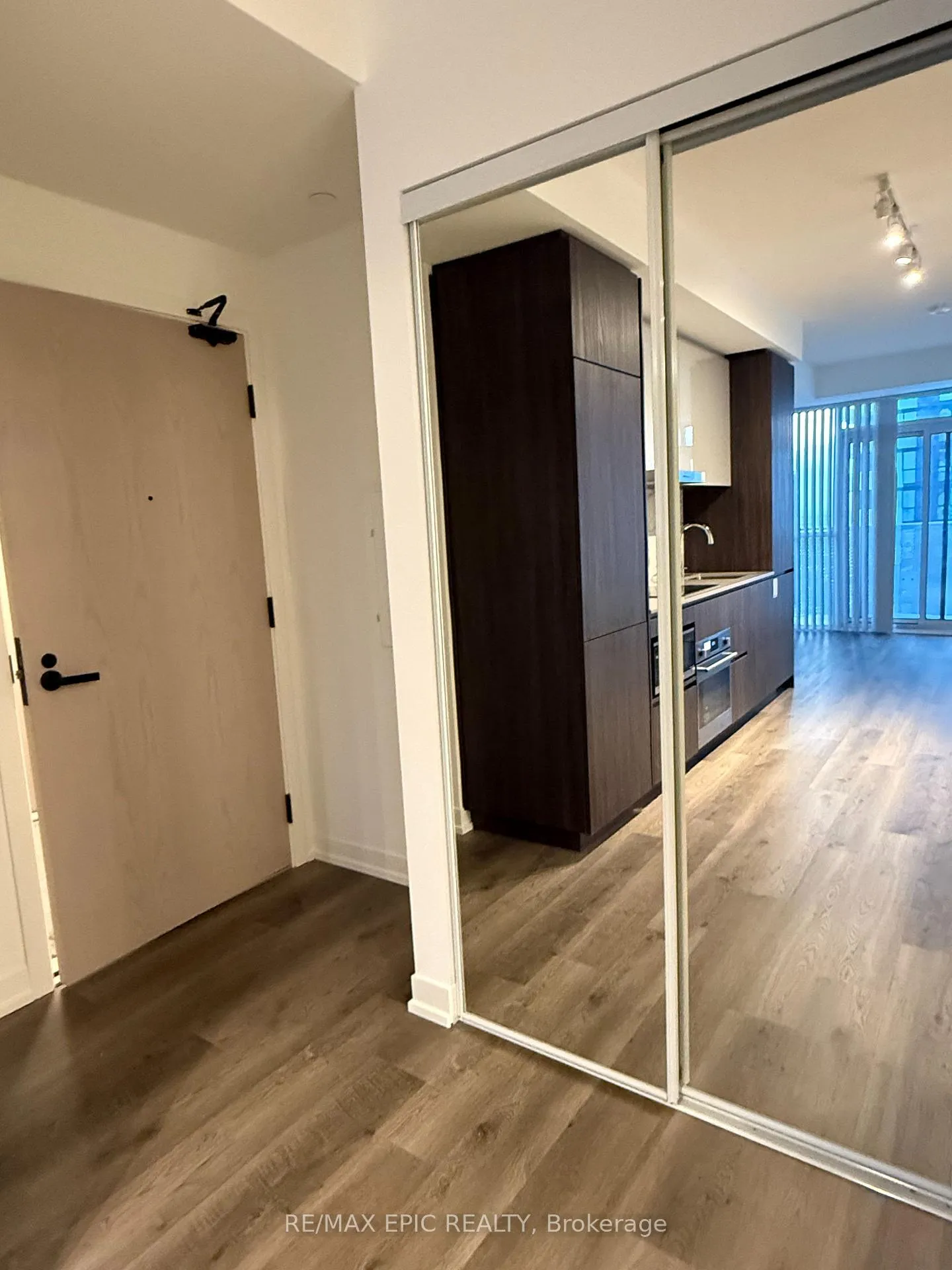 Photo 19 of Unit 5201, 8 Interchange Way, Vaughan, Vaughan Corporate Centre — HOMEH