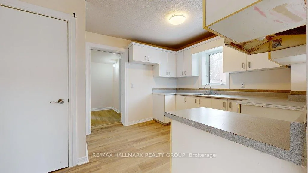 Photo 9 of 21 Elgin Street E, Arnprior — HOMEH