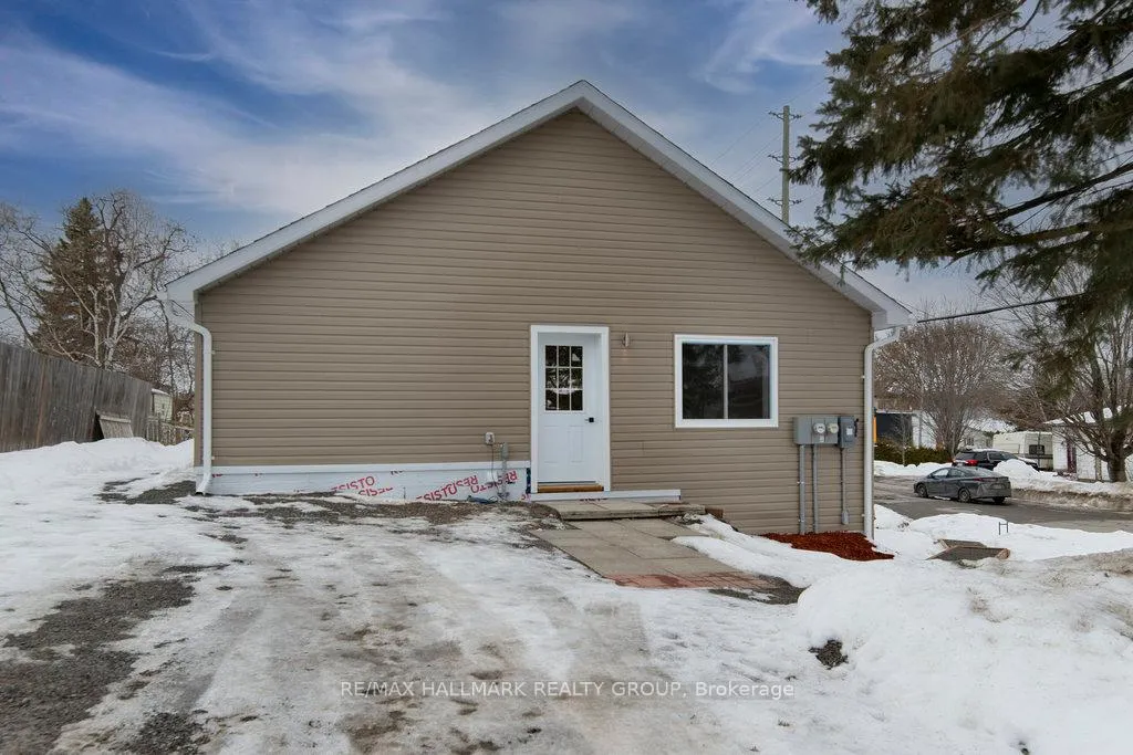 Photo 18 of 21 Elgin Street E, Arnprior — HOMEH