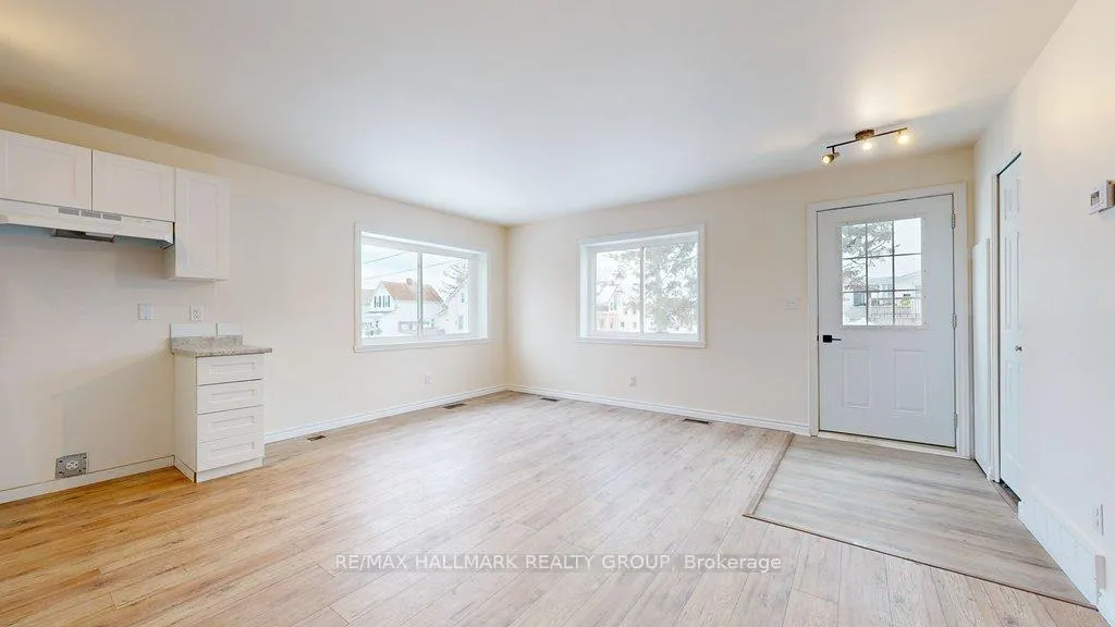 Photo 20 of 21 Elgin Street E, Arnprior — HOMEH