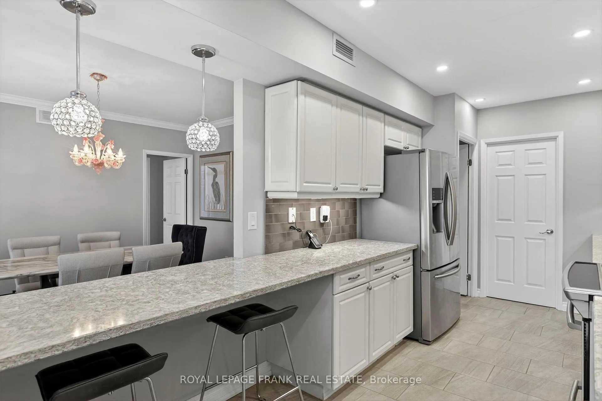 Photo 14 of Unit 404, 1818 Cherryhill Road, Peterborough, Monaghan Ward 2 — HOMEH