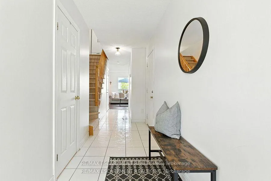 Photo 3 of Unit 14, 1860 Upper Gage Avenue, Hamilton, Allison — HOMEH