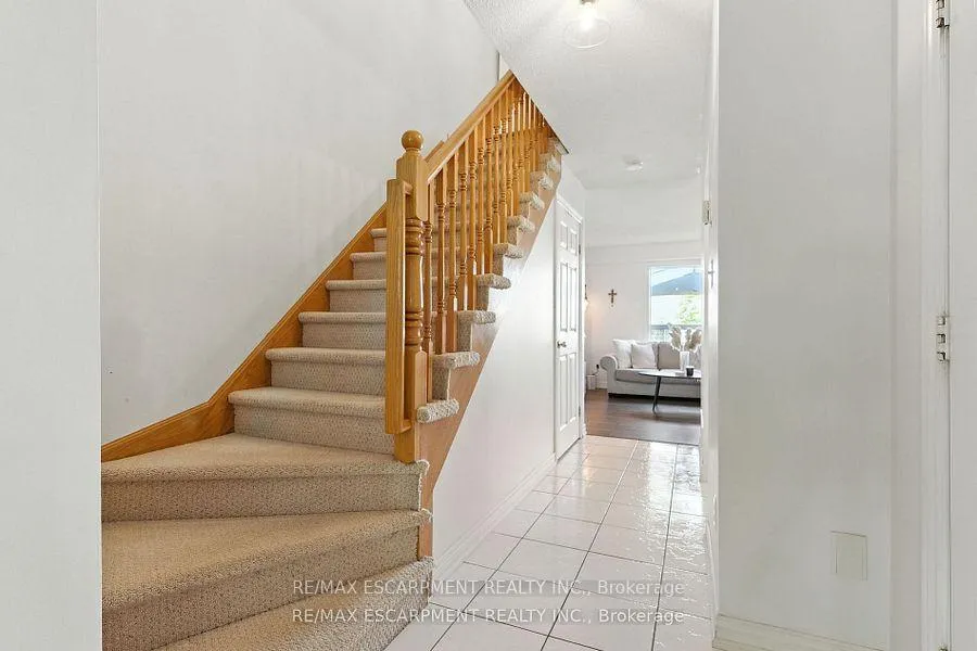 Photo 5 of Unit 14, 1860 Upper Gage Avenue, Hamilton, Allison — HOMEH