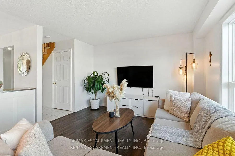 Photo 12 of Unit 14, 1860 Upper Gage Avenue, Hamilton, Allison — HOMEH