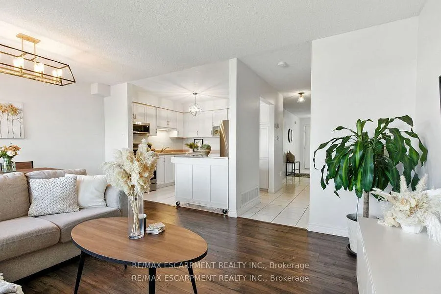 Photo 17 of Unit 14, 1860 Upper Gage Avenue, Hamilton, Allison — HOMEH