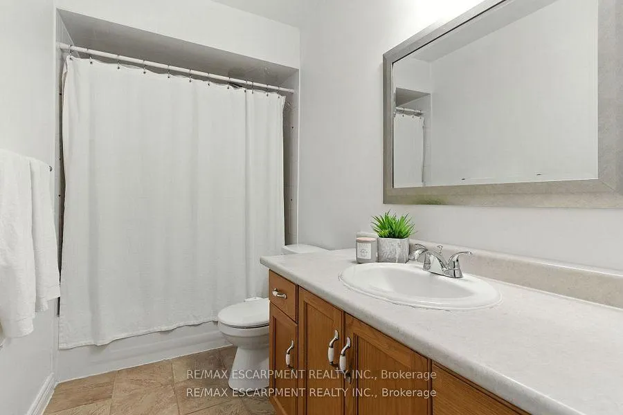 Photo 20 of Unit 14, 1860 Upper Gage Avenue, Hamilton, Allison — HOMEH