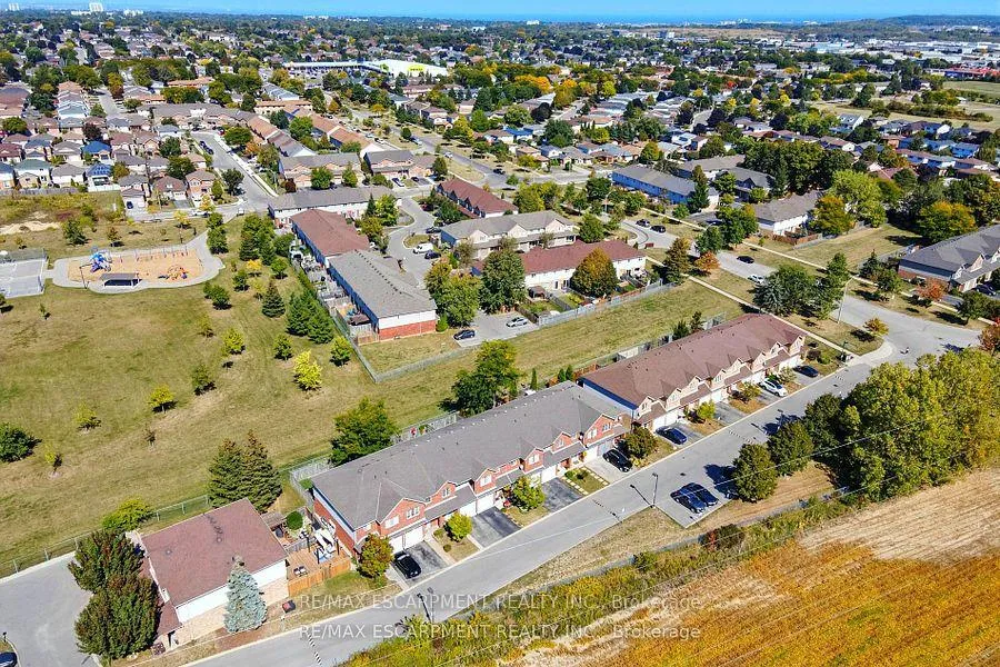 Photo 34 of Unit 14, 1860 Upper Gage Avenue, Hamilton, Allison — HOMEH