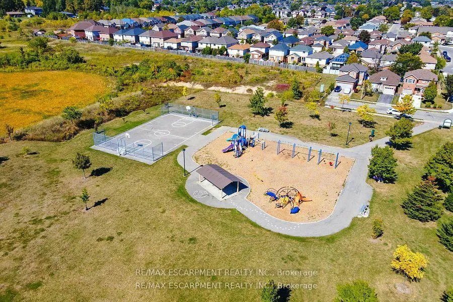 Photo 40 of Unit 14, 1860 Upper Gage Avenue, Hamilton, Allison — HOMEH