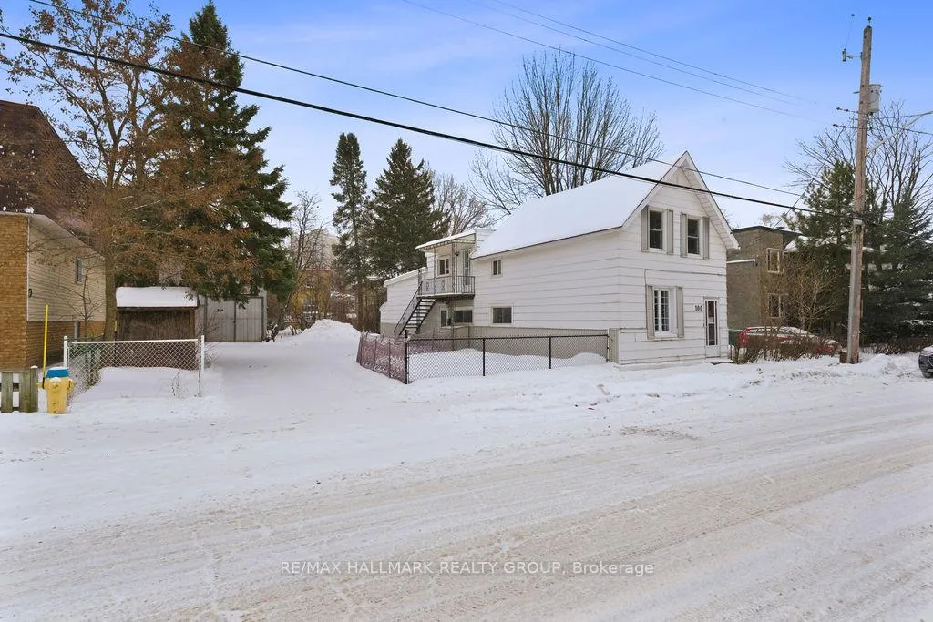 Photo 4 of 100 Barrette Street, Ottawa, Vanier — HOMEH