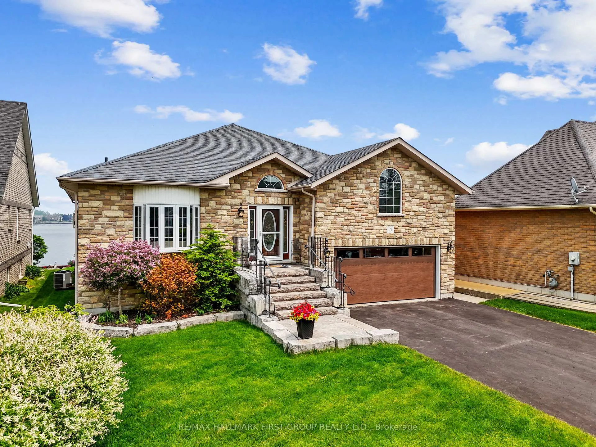Photo 1 of 5 Edgewater Drive, Prince Edward County, Sophiasburg Ward — HOMEH